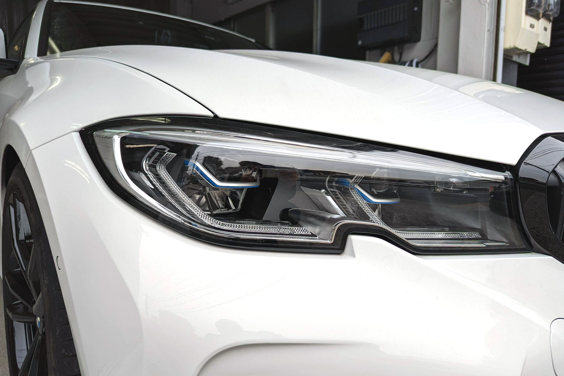 BMW G20 330e レーザーライトアクティベーション BMW・ベンツ・アウディ・VW・ポルシェのコーディング、純正オプション後付