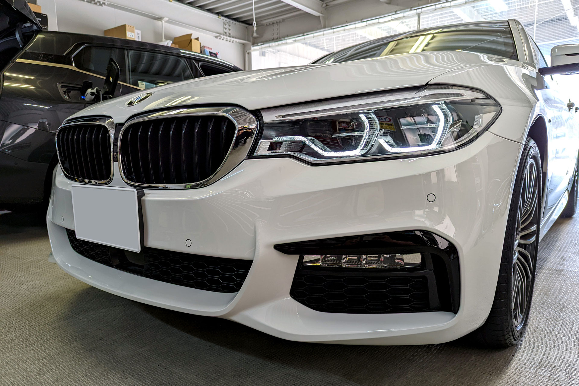 BMW G30 540i CarPlay有効化＋完全ハンズオフステアリングアシスト有効