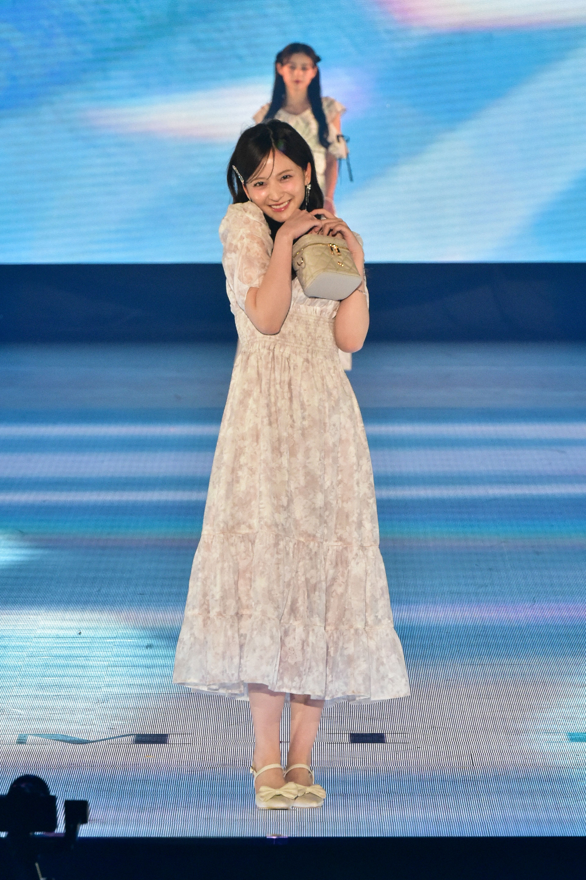 乃木坂46 金川紗耶「Rakuten GirlsAward 2025 SPRING/SUMMER」Án