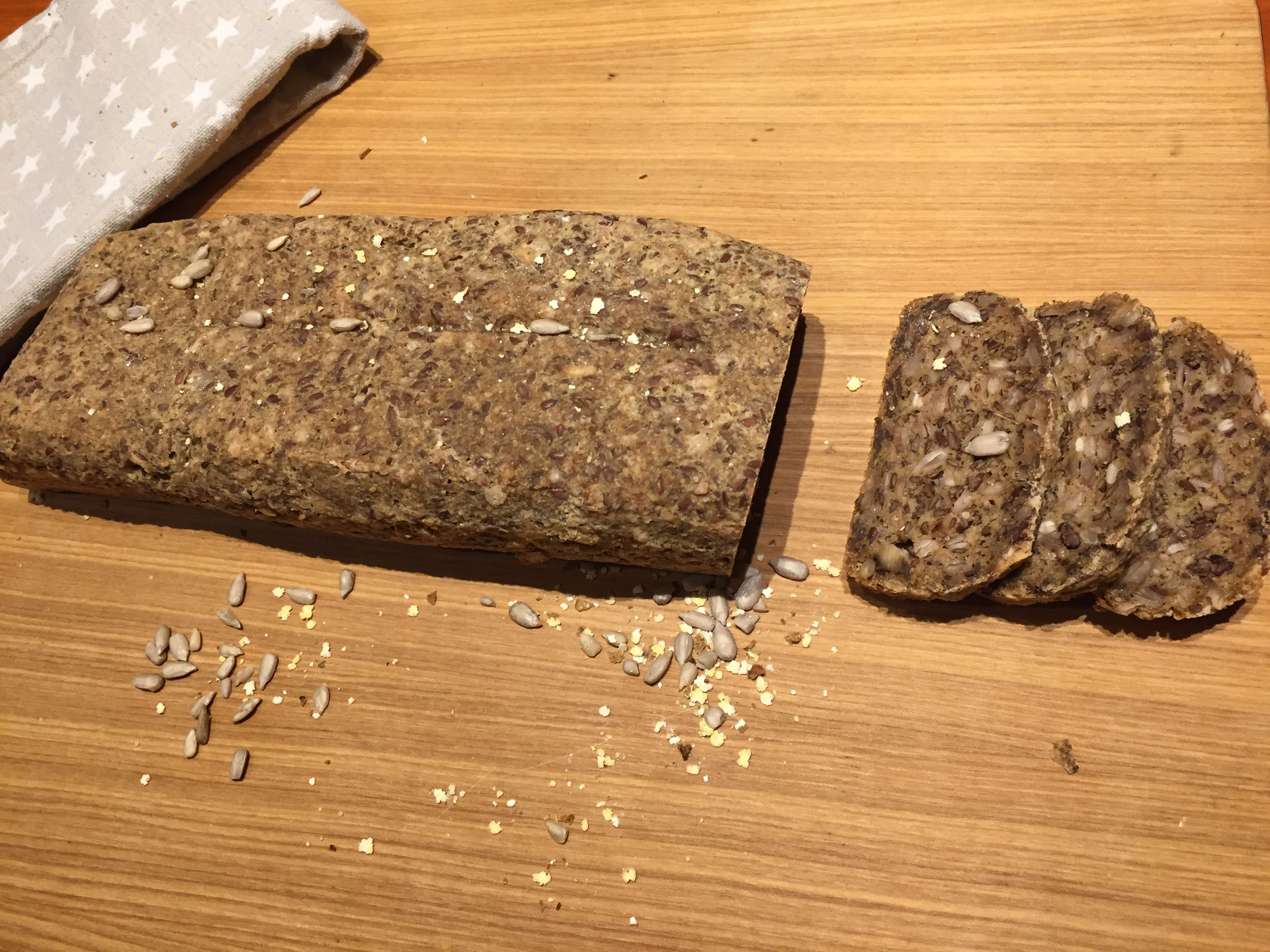 Rezept Fur Ein Leckeres Nusse Kerne Flocken Brot Biancas Health Kitchens Webseite 