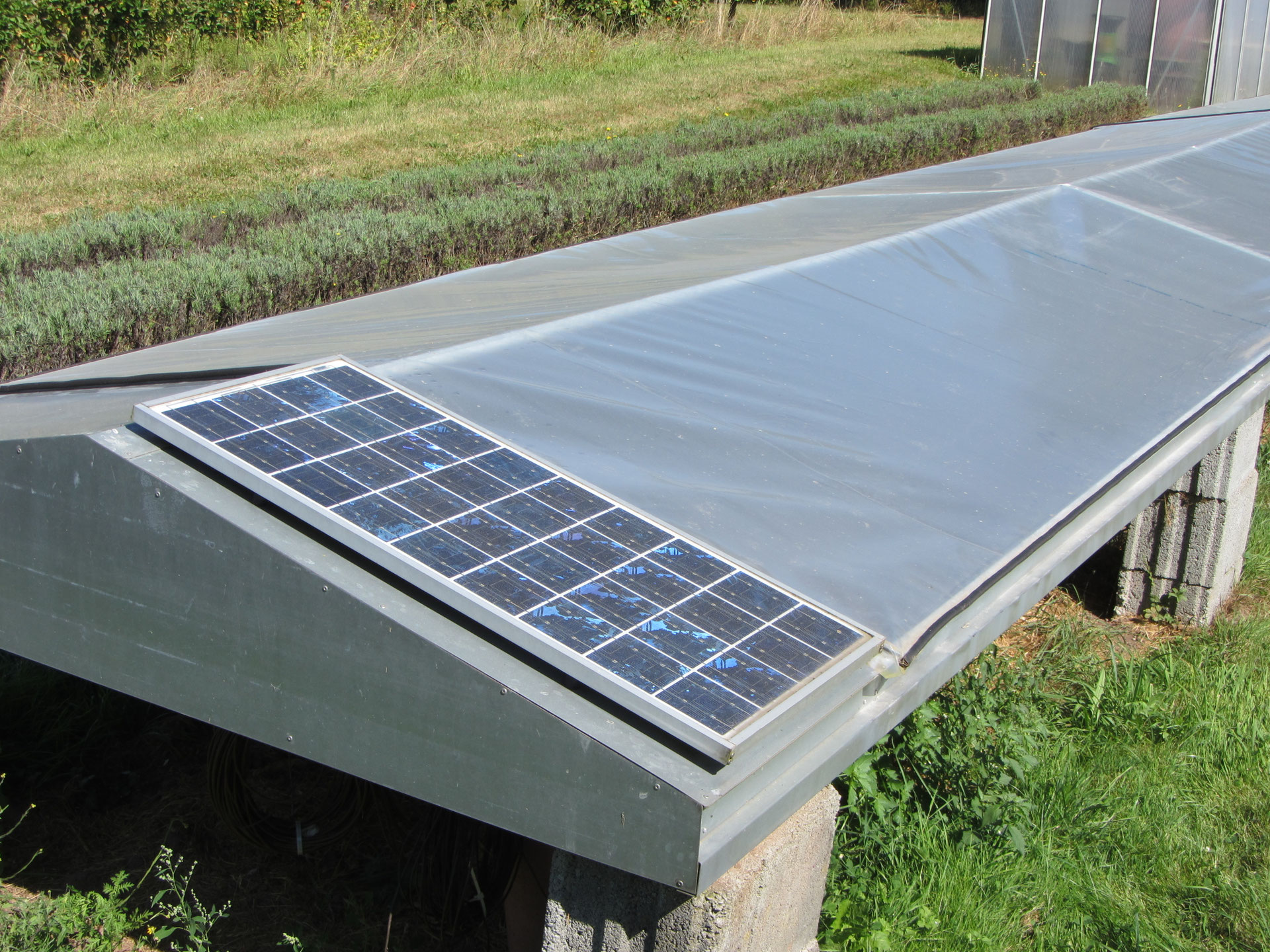 Solar crop drying auteos Autarke Solarsysteme