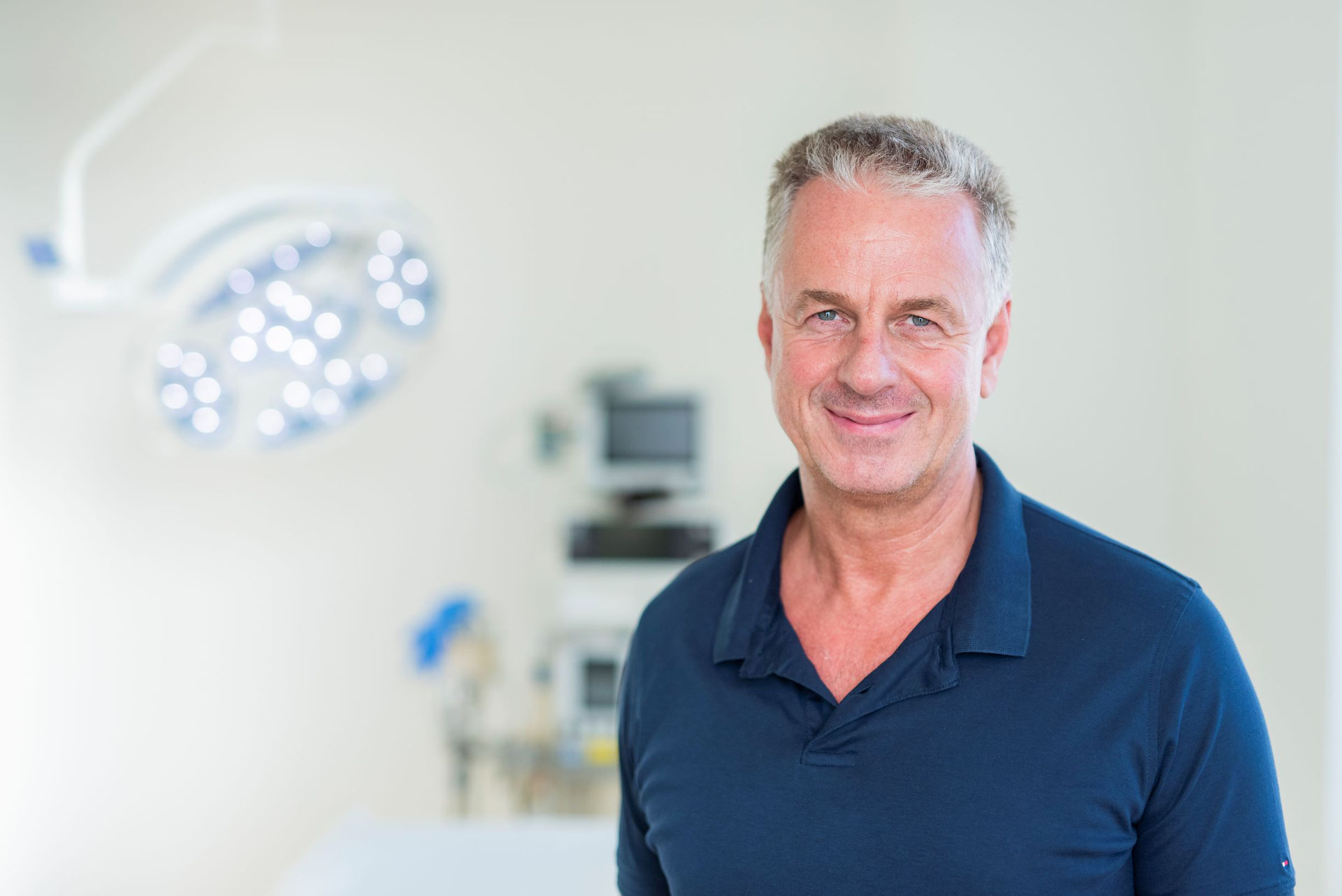 Dr. M. Steger & Dr. O. Alex DR. MED. ALEXANDER FISCHER - Chirurgische Praxisklinik Dr. Alexander