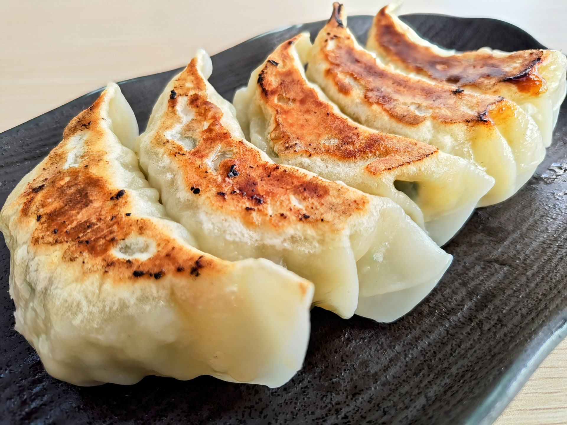 らーめん・ぎょうざ 治-はる- らいおん百草店