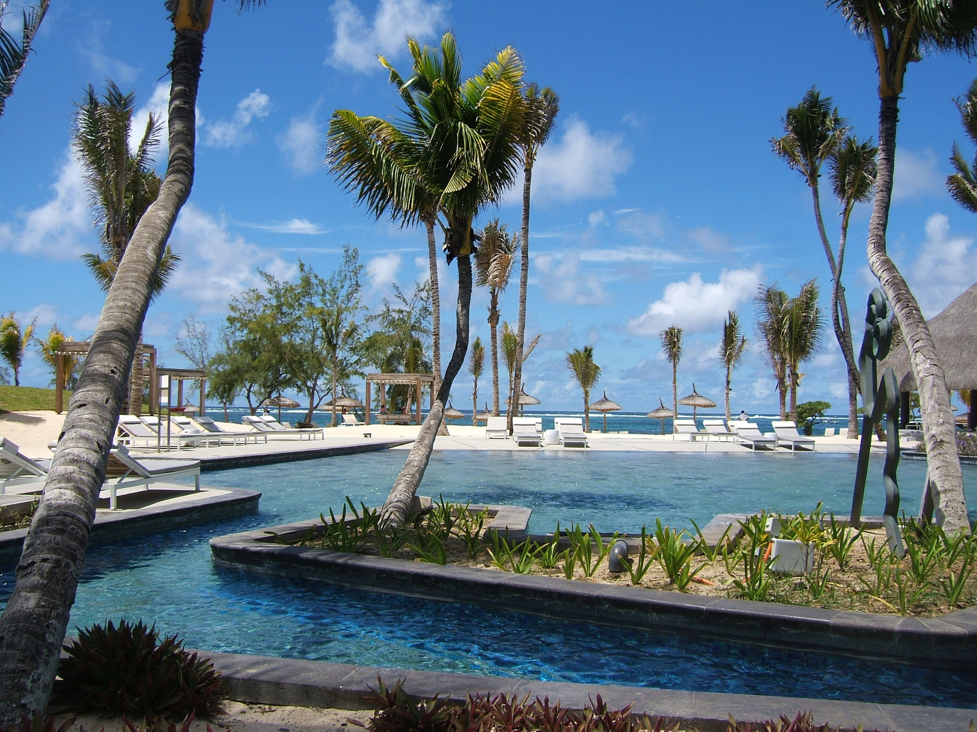 IHS revente Chambre d'Hotel 5* LE LONG BEACH Belle Mare ile maurice