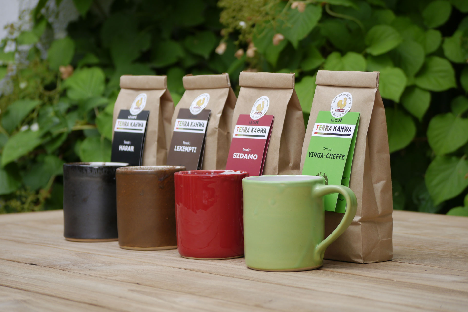 Handgefertigte Tassen von unserem Partner Schosser Keramik TERRA KAHWA