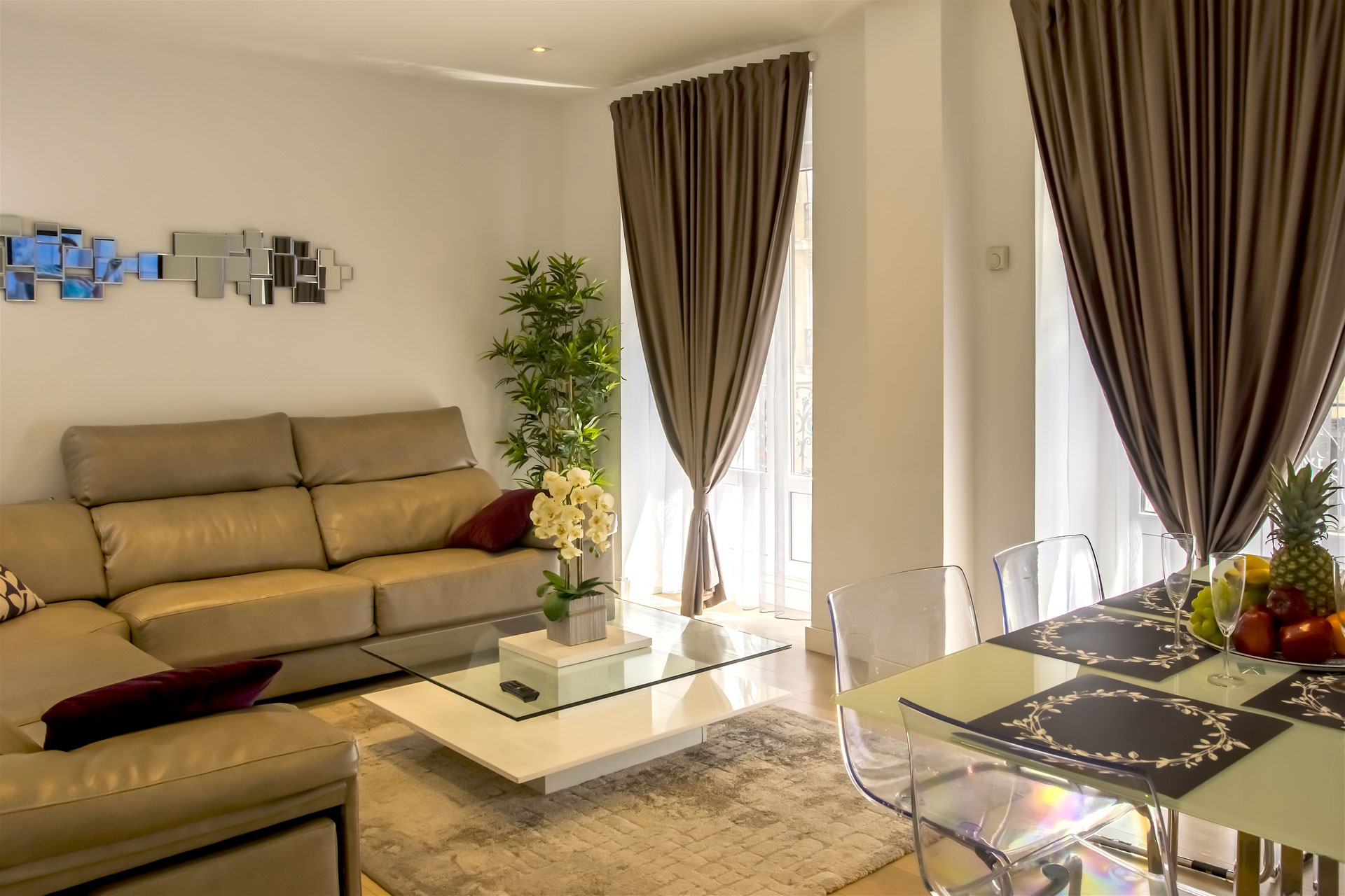 LUXURY TREEBEDROOM APARTMENT Palacio Apartments Madrid