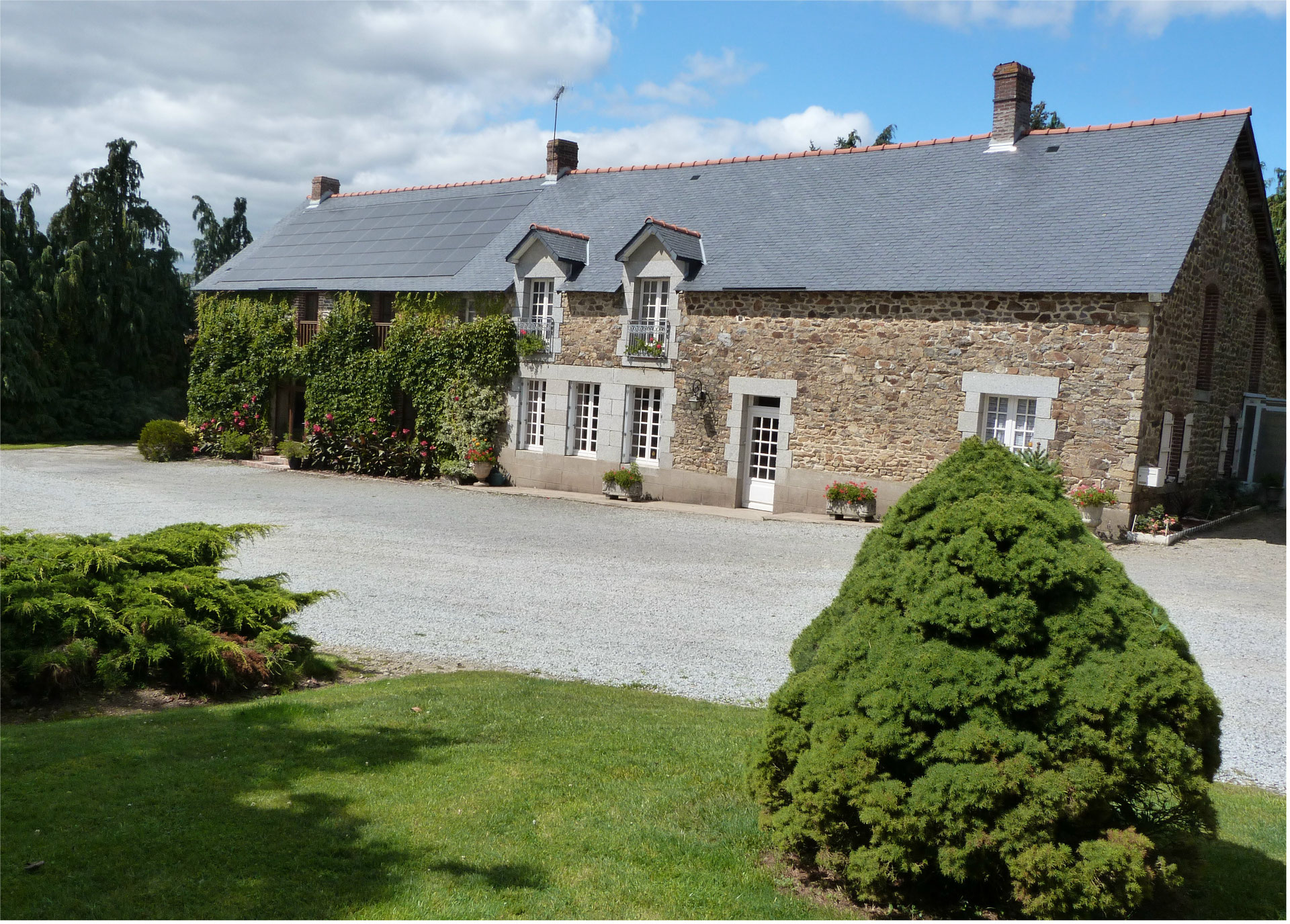 Gîte de groupes Les Epinays — photo : gites-chambres-hotes-lesepinays.fr