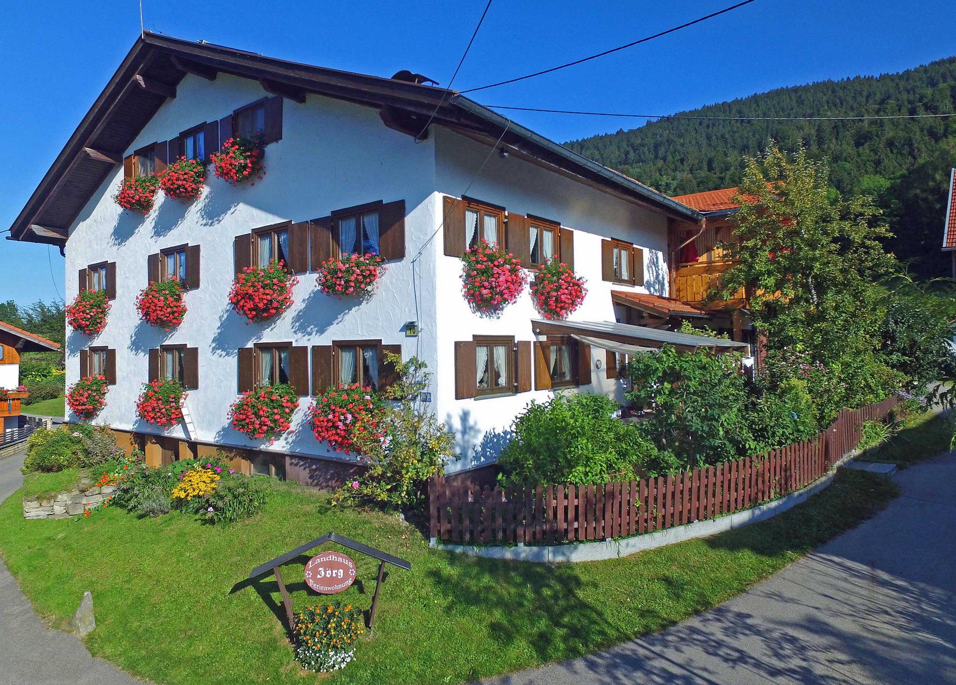 Landhaus Jörg im Allgäu großzügige FeWo´s im Oberallgäu Landhaus