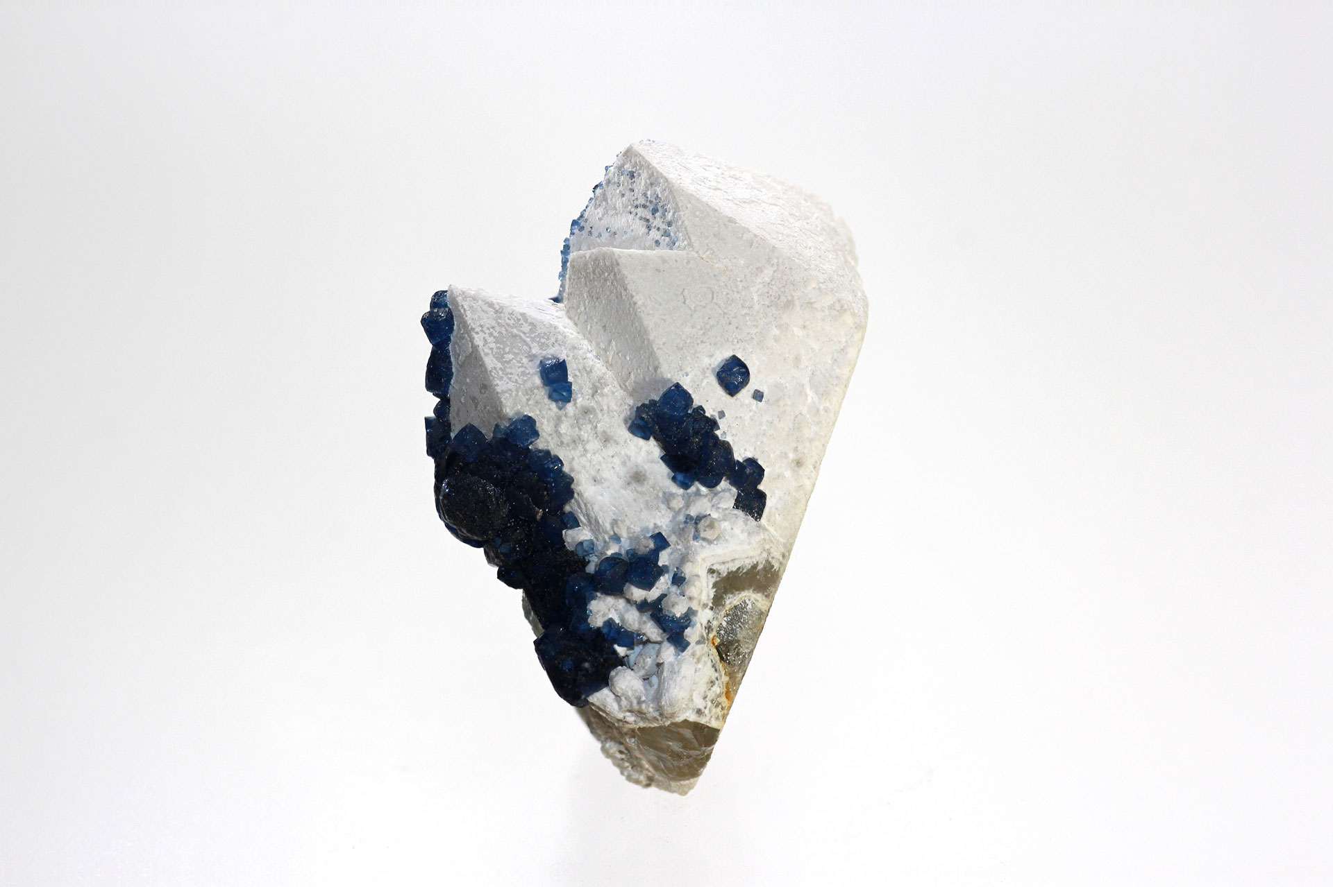 中国 内モンゴル】フローライト【fl1213】 Huanggangliang Mine