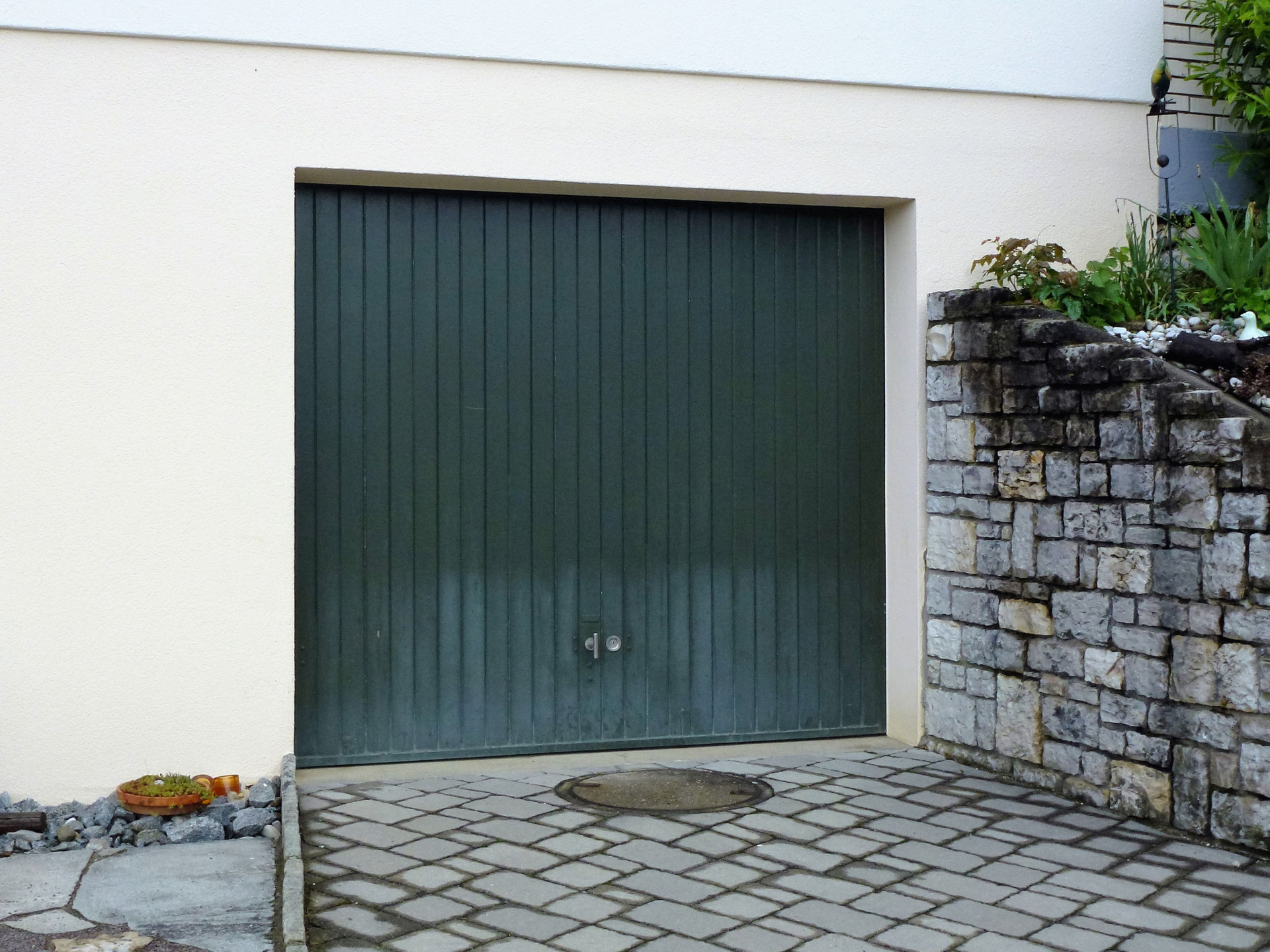 Privat Sonderanfertigung - Tür- und Torsysteme, Reparaturen und Unterhalt