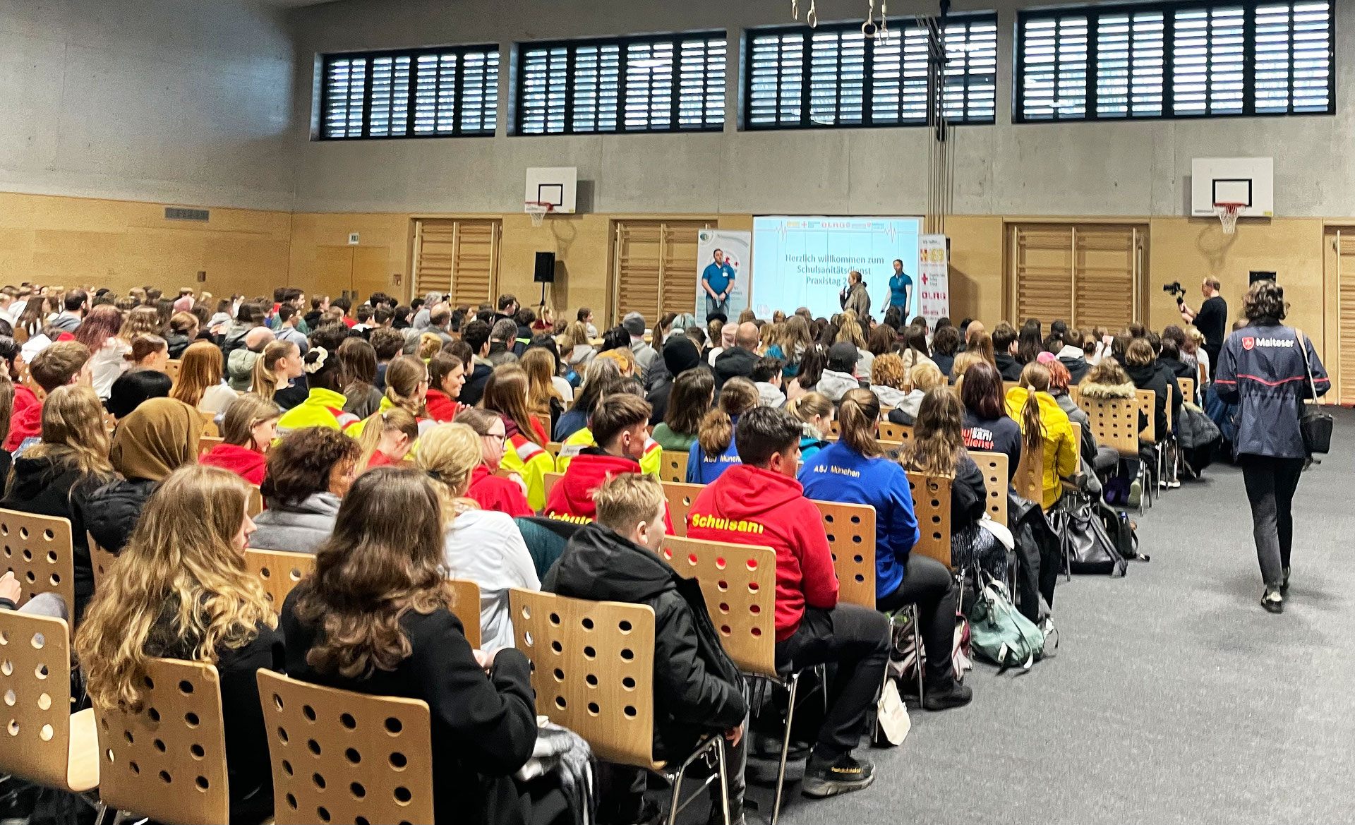 SCHULSANI AG - Erich Kästner Grund- und Mittelschule  Höhenkirchen-Siegertsbrunn, image size:1920x1169