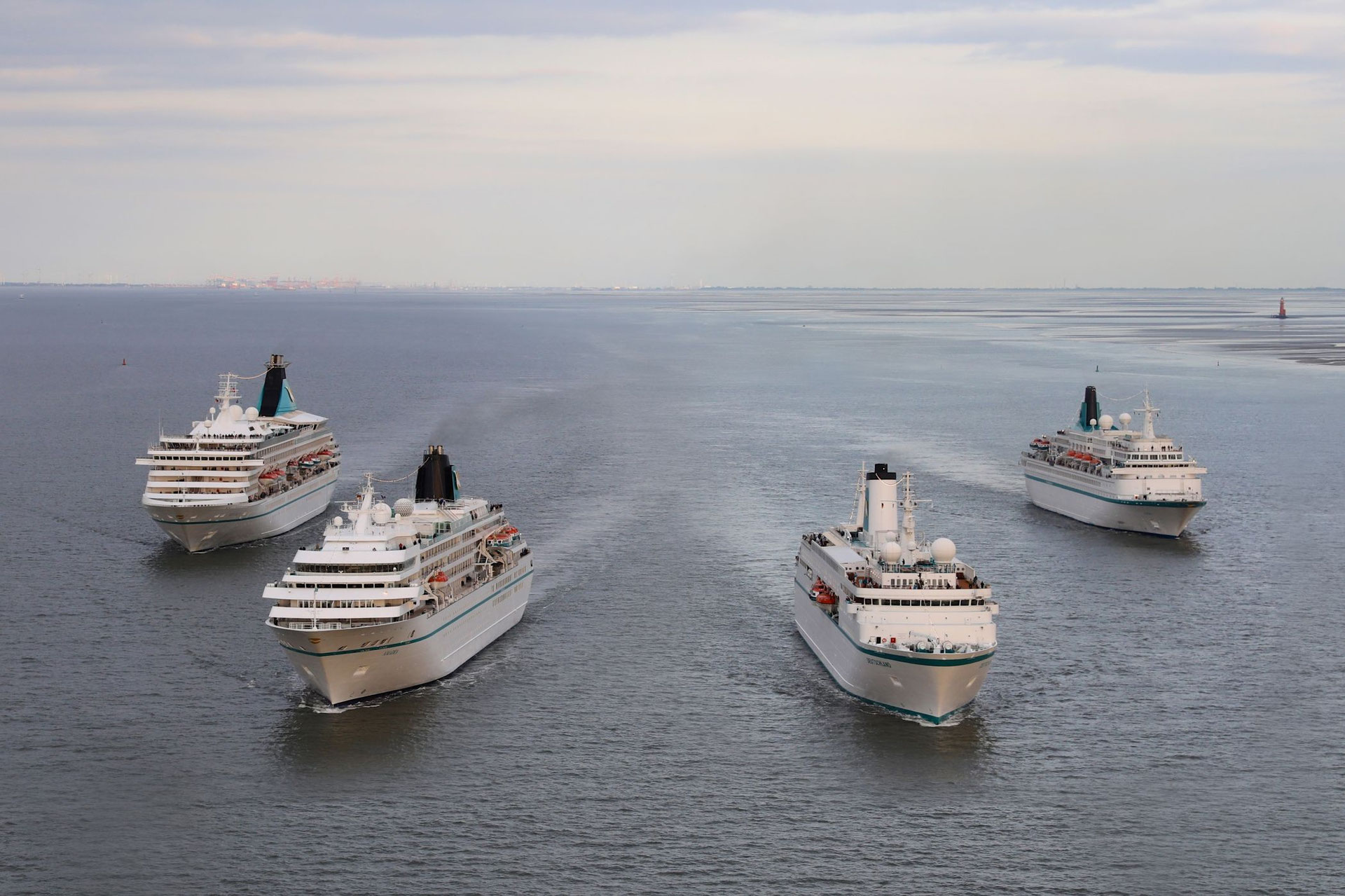 Flottentreffen Alle Phoenix Schiffe In Bremerhaven An Der