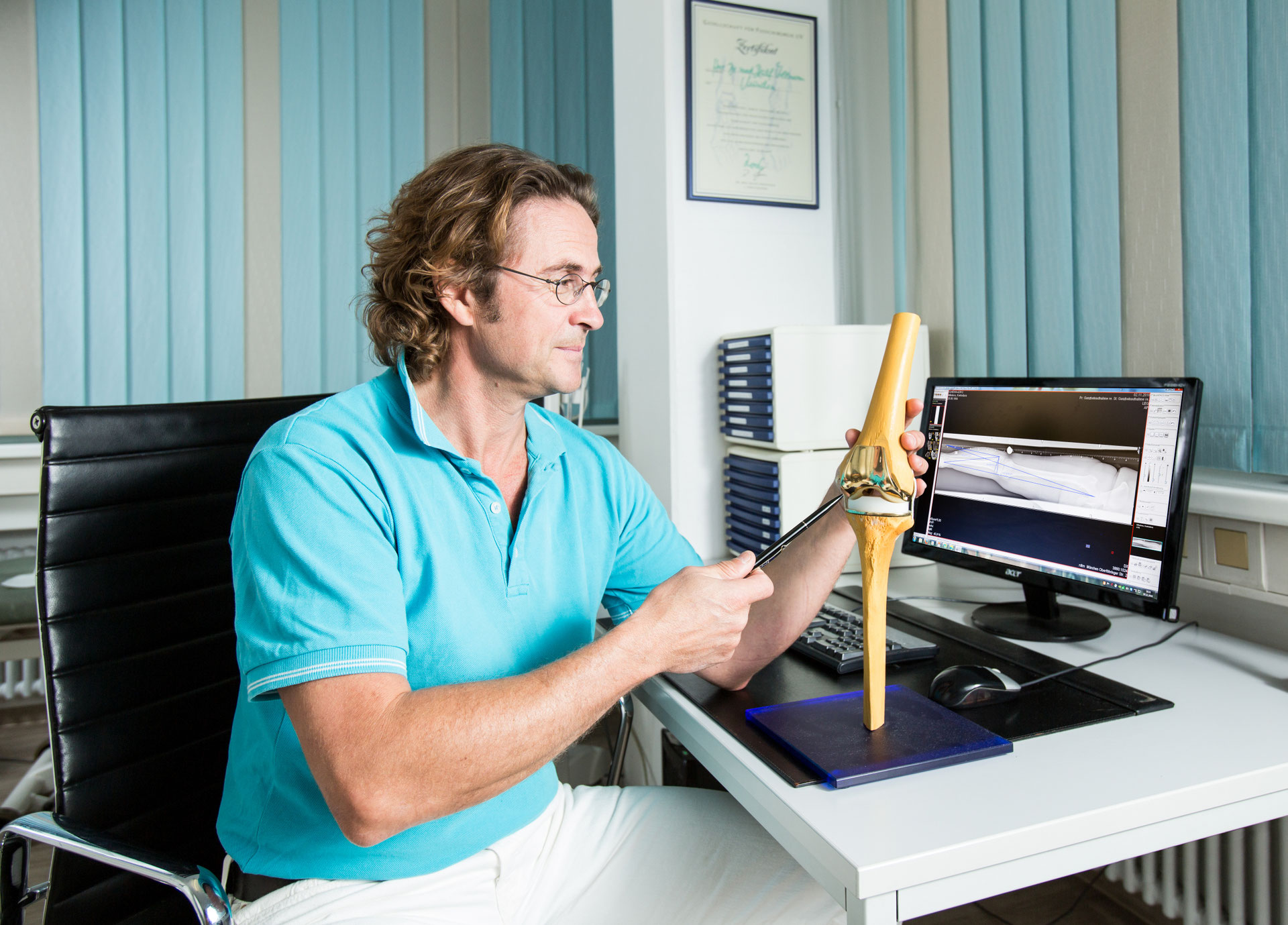 Orthopäde Dr. Martin Winter - Ganzheitliche Orthopädische Praxis Behandlung der Kniearthrose