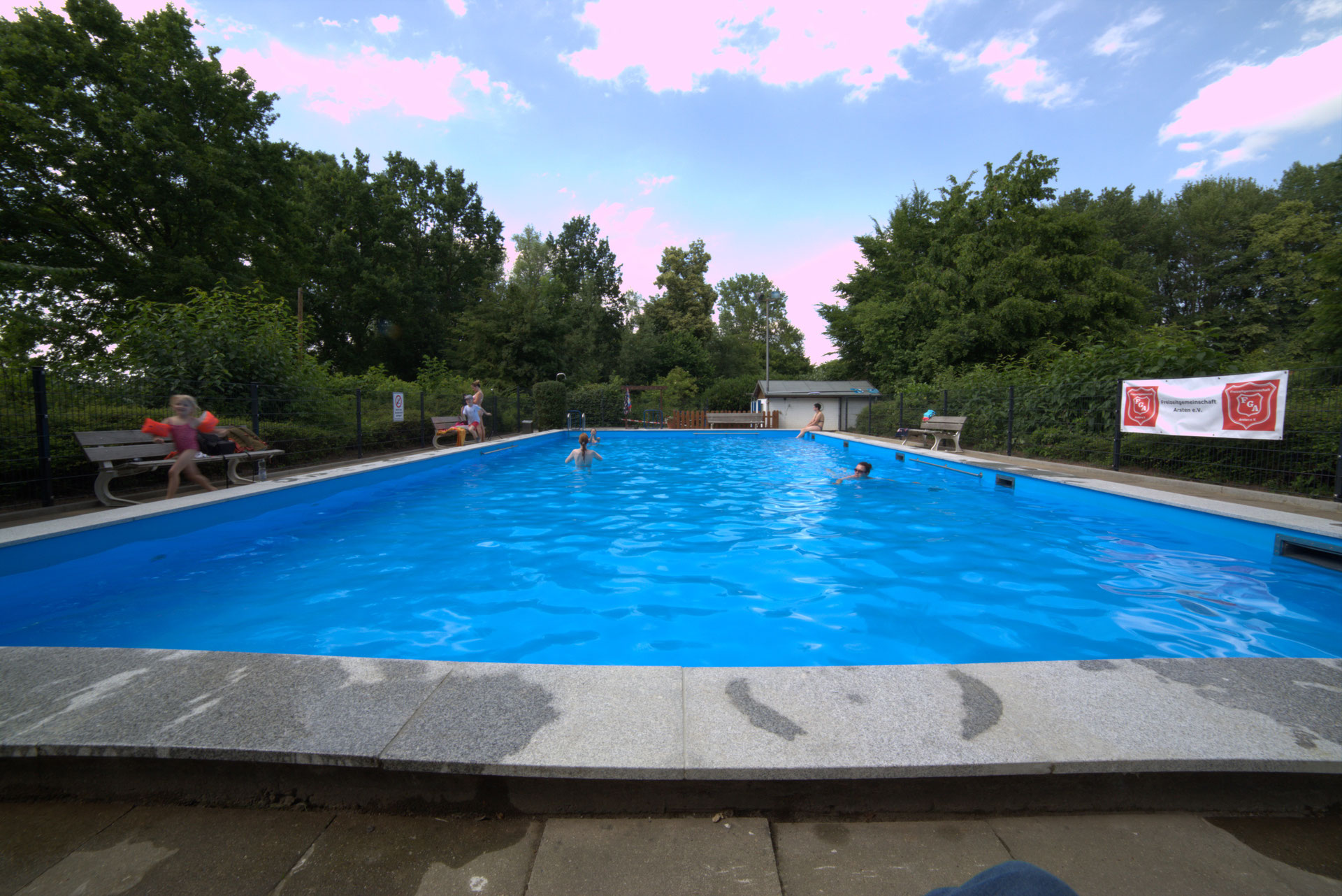 Schwimmbad - Freizeitgemeinschaft-Arsten