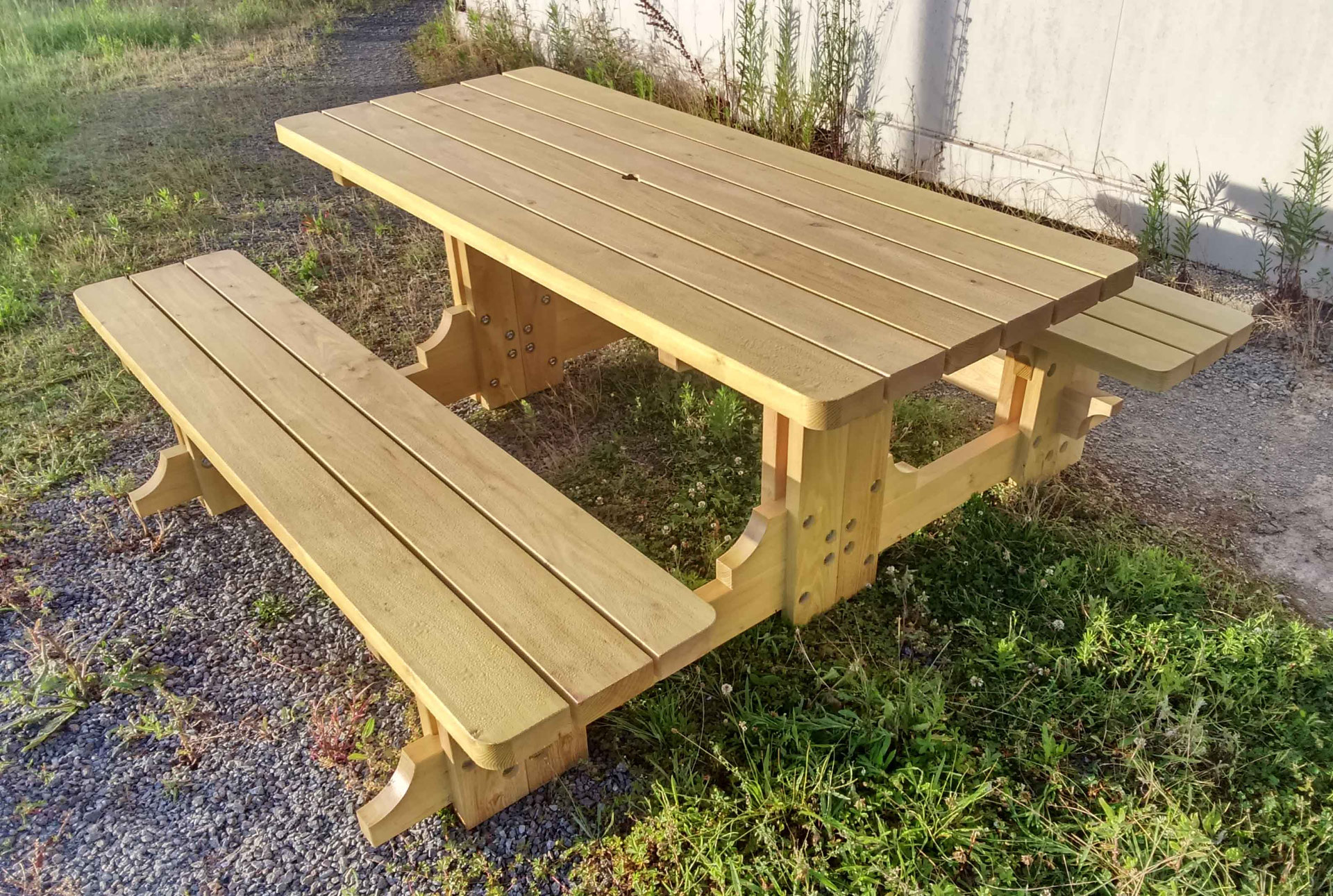 Fabrication de table de piquenique Technibois Menuiserie Trichereau