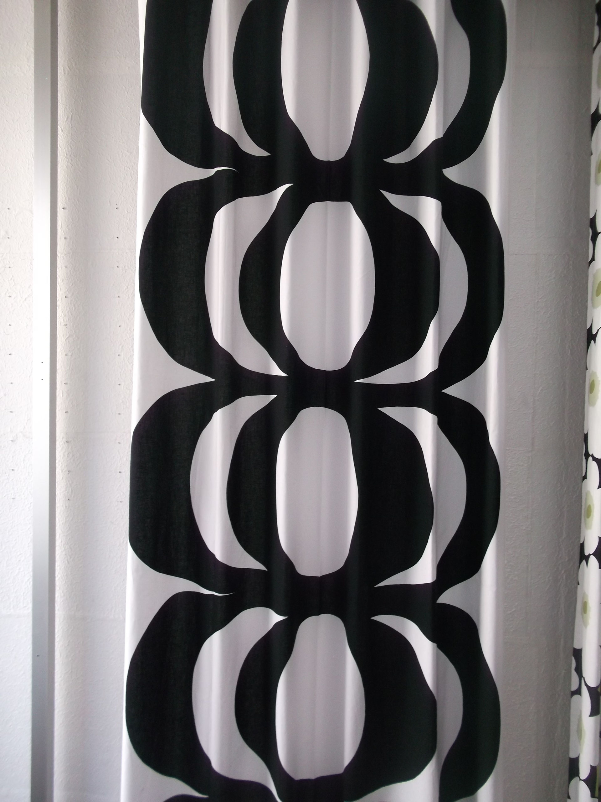 マリメッコ カーテン(kaivo) マリメッコkaivo柄 - 岐阜県・岐阜市・郡上市のオーダーカーテン