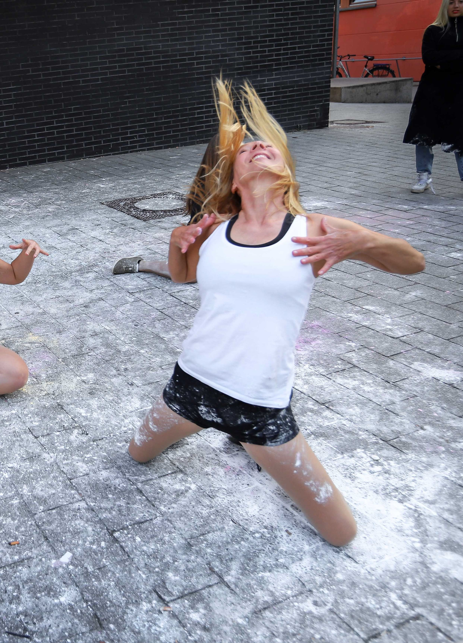 Contemporary/Jazzdance/Modern Dance Kurse im L.A.Style in Freiburg