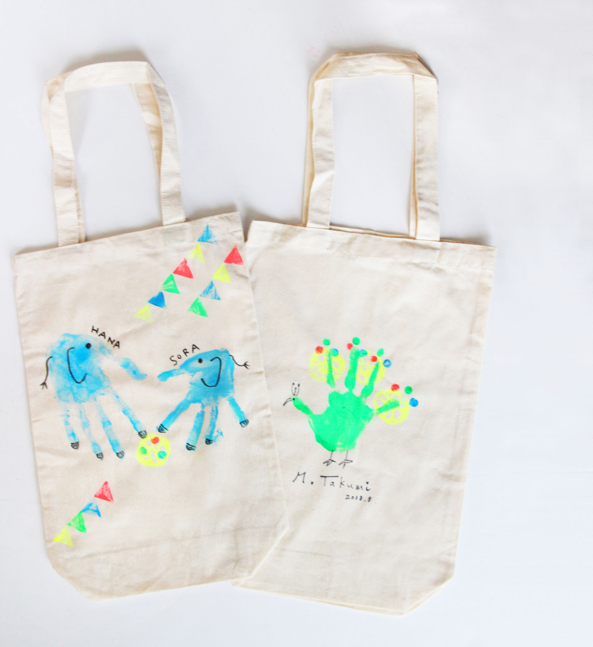 夏休み 手形アートオリジナルトートバッグづくり開催 コドモアイ