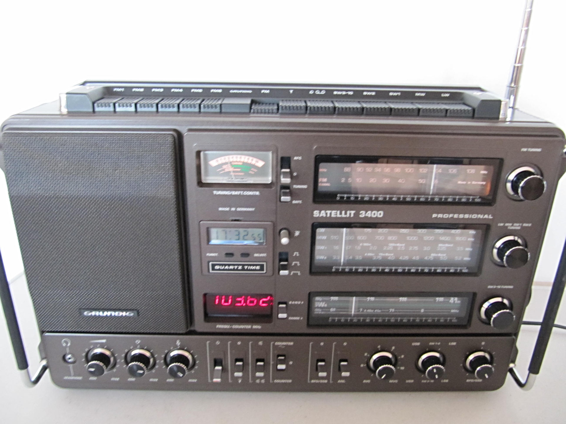 Grundig Satellit series - radiomatics 666 Grundig Satellit series - radiomatics 666