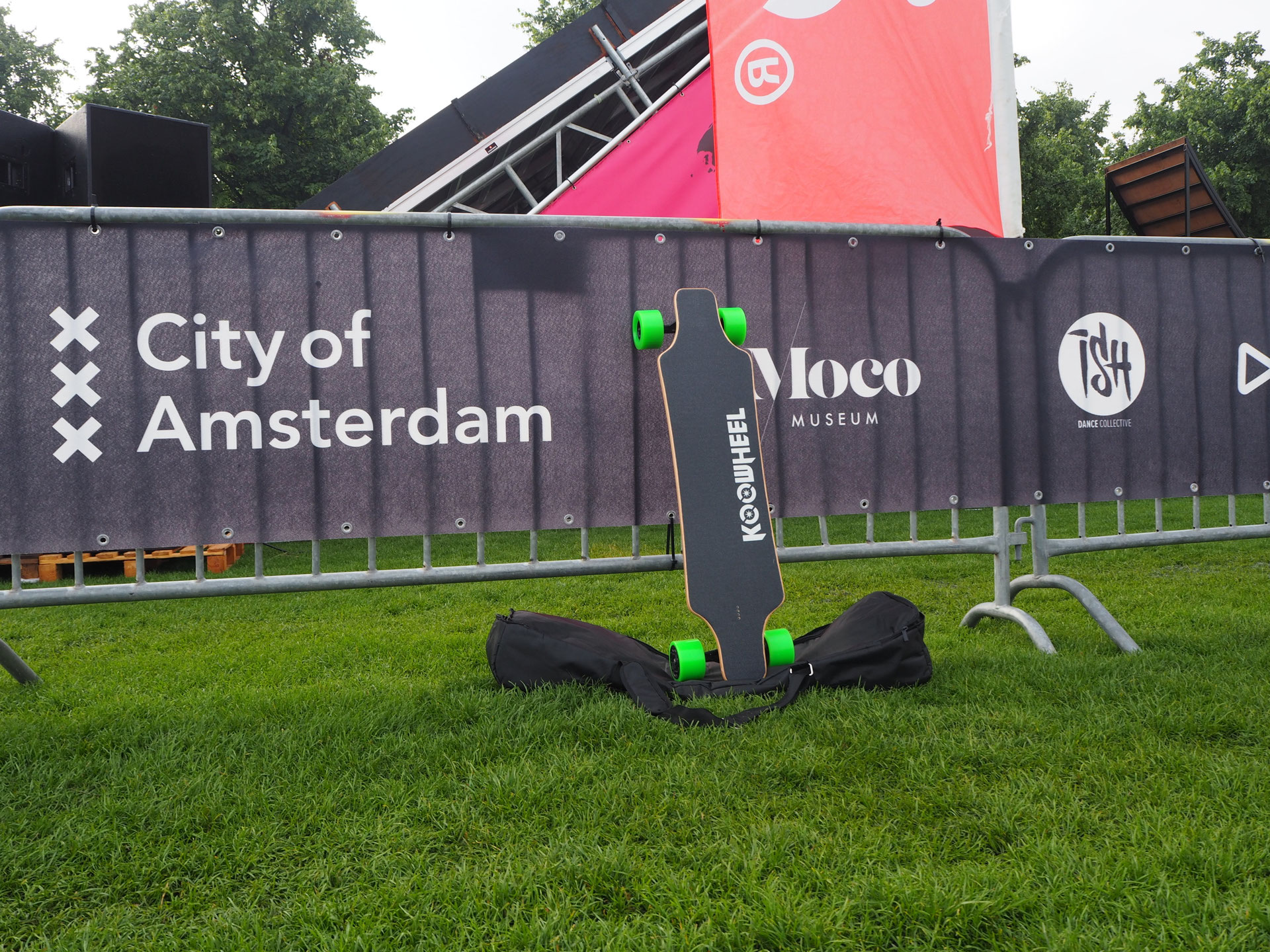 Wie zijn we Amsterdam in ERIDING, D3M KOOWHEEL (490,EUR