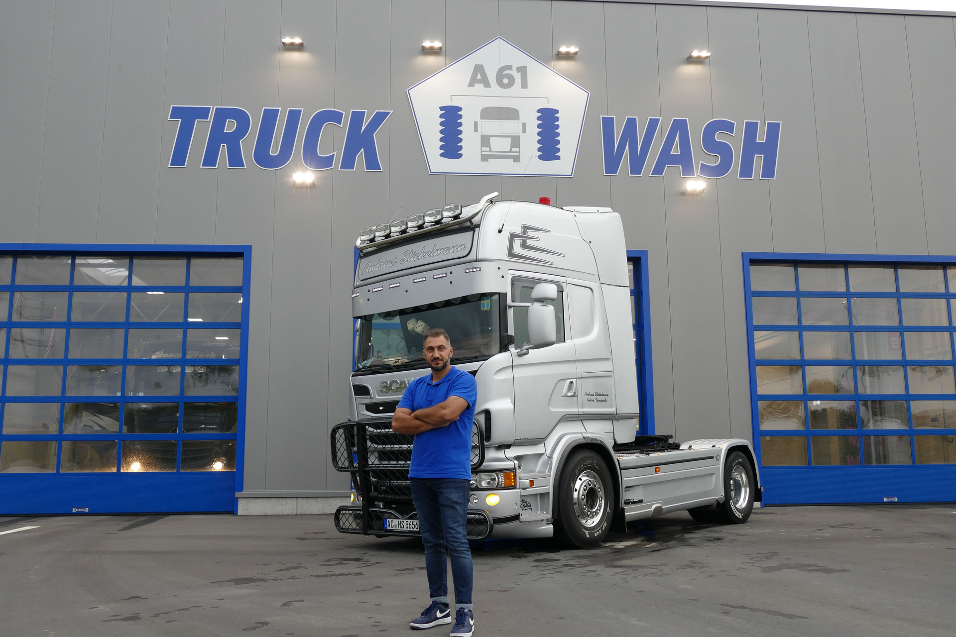 Personals truckers teams Trucking tales give glimpse of history, Warwick Daily News