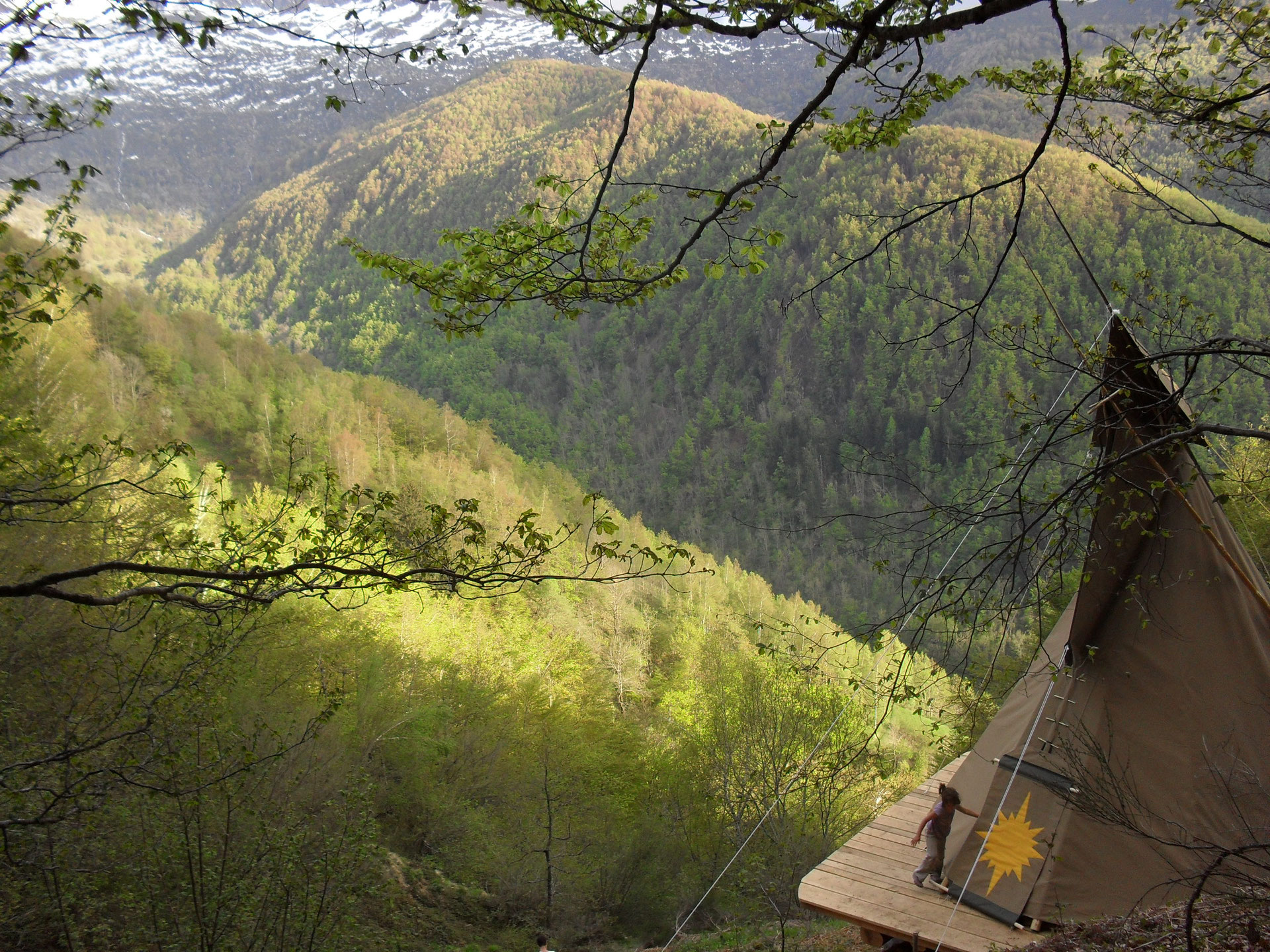 Fabricant de tipi, toile sur mesure - Fait à Dessein