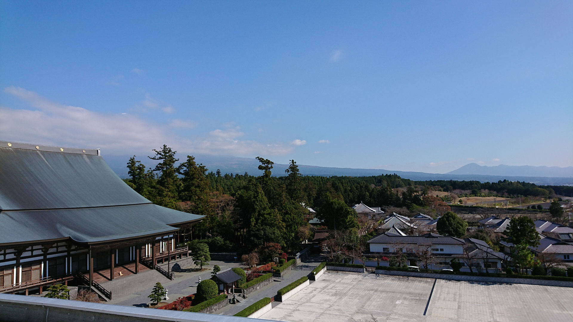 大石寺 客殿前広場 - 日蓮正宗 妙通寺 <ホームページ>