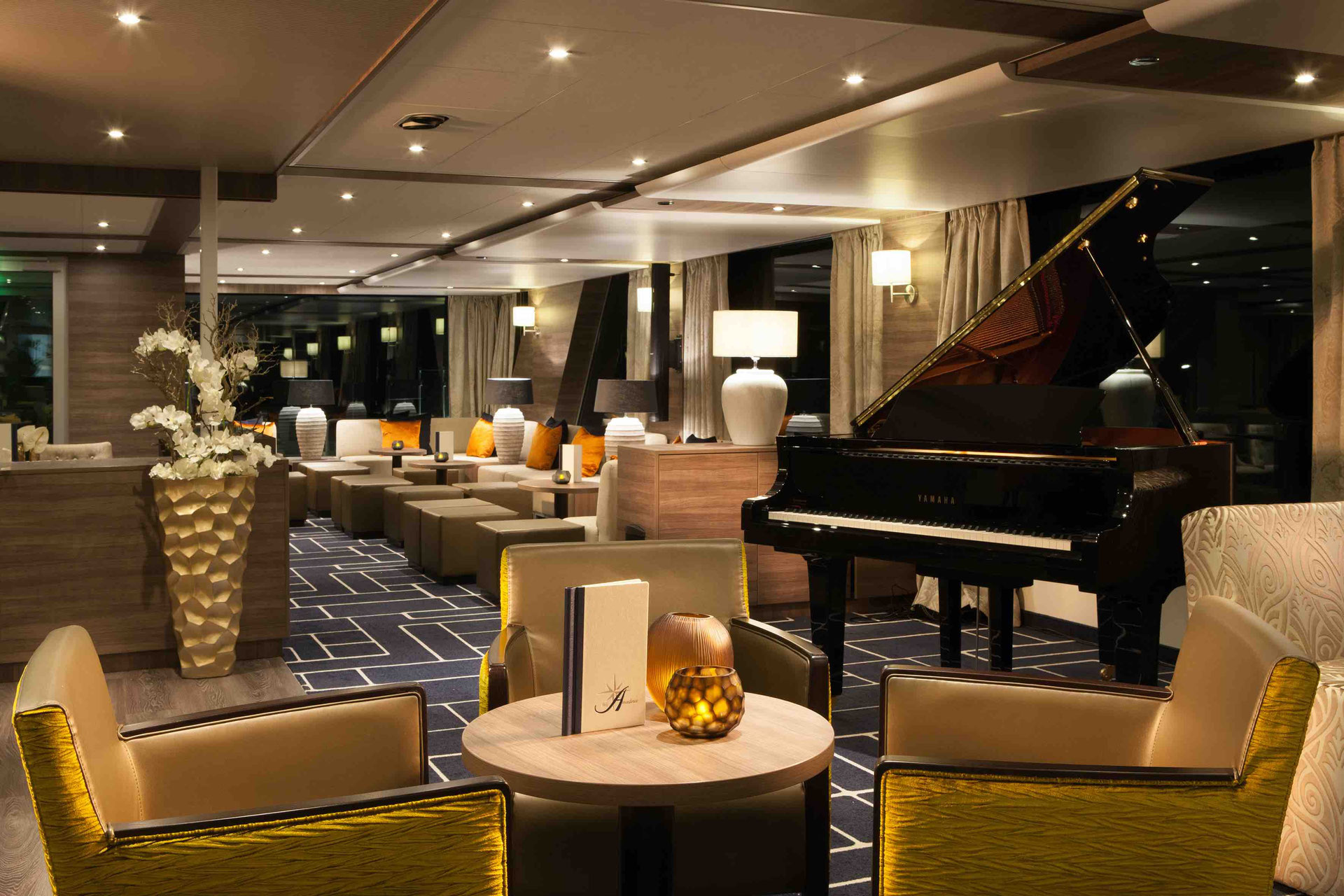 AMADEUS Silver III Panorama-Lounge