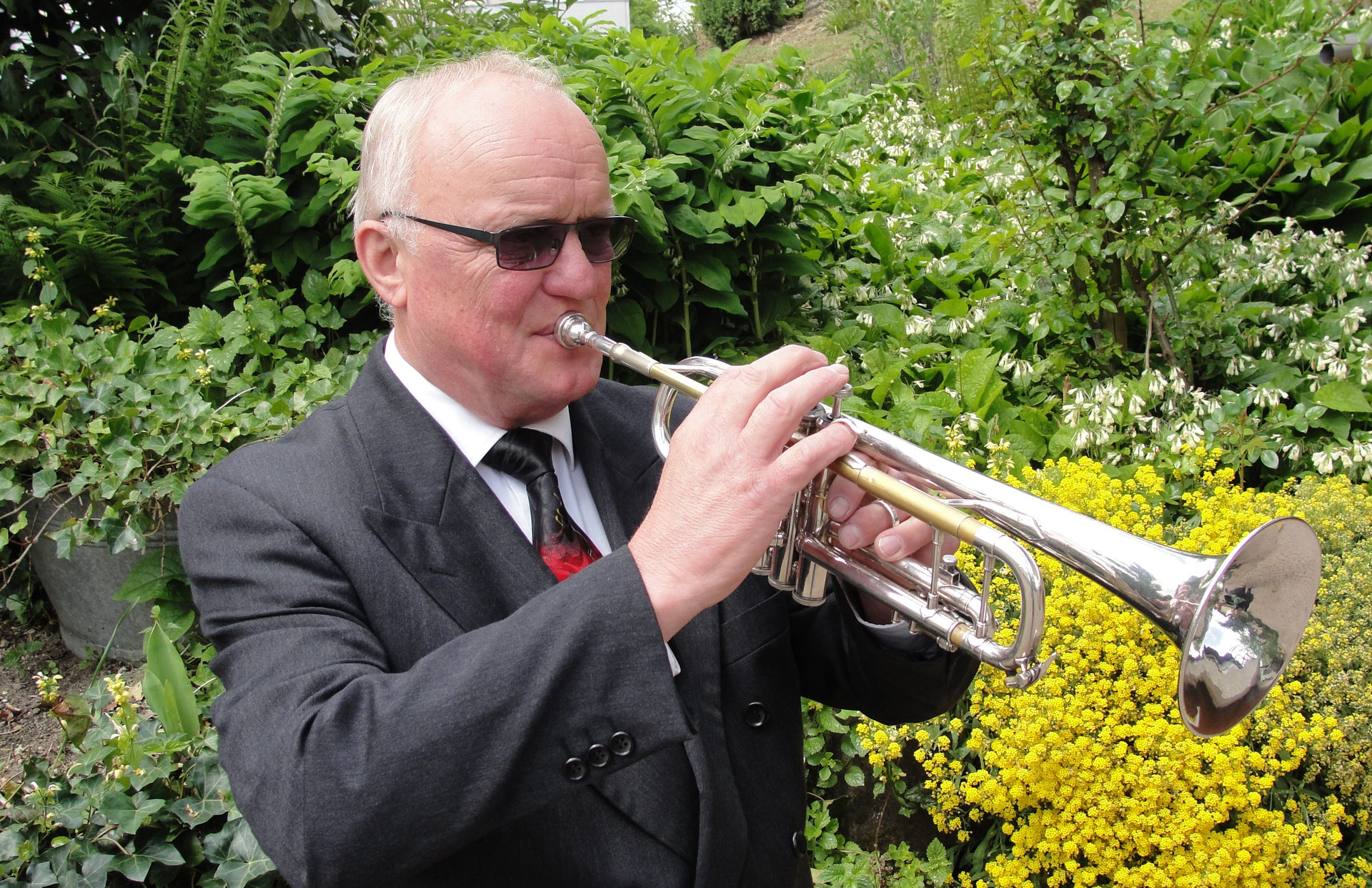 Lernen Sie mich und meine Musik kennen - Ernst Gmünder