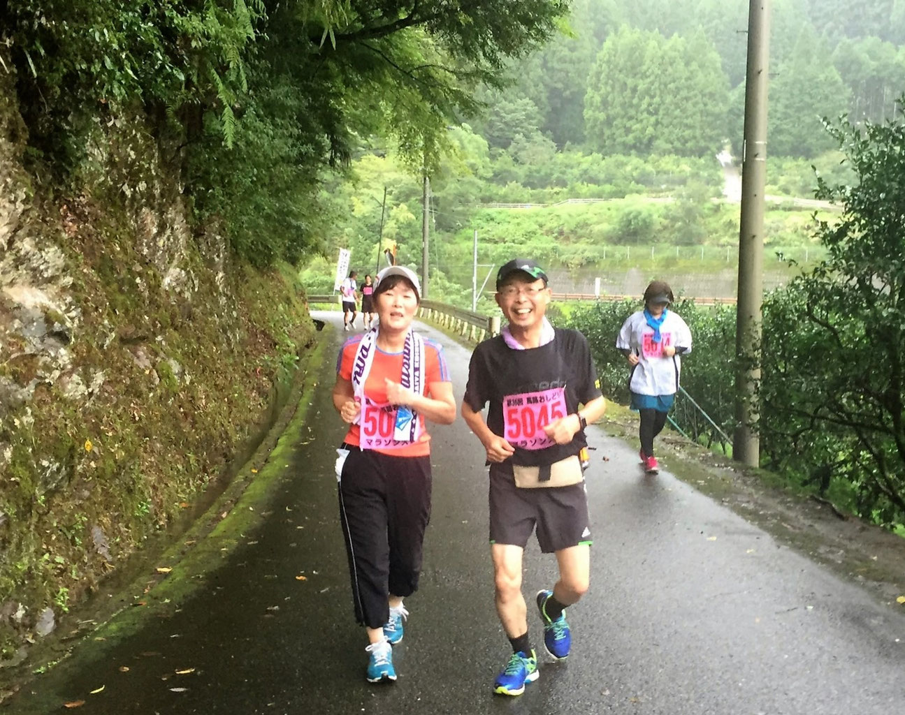 函館マラソンでの応援と感動の瞬間, image size:1295x1024