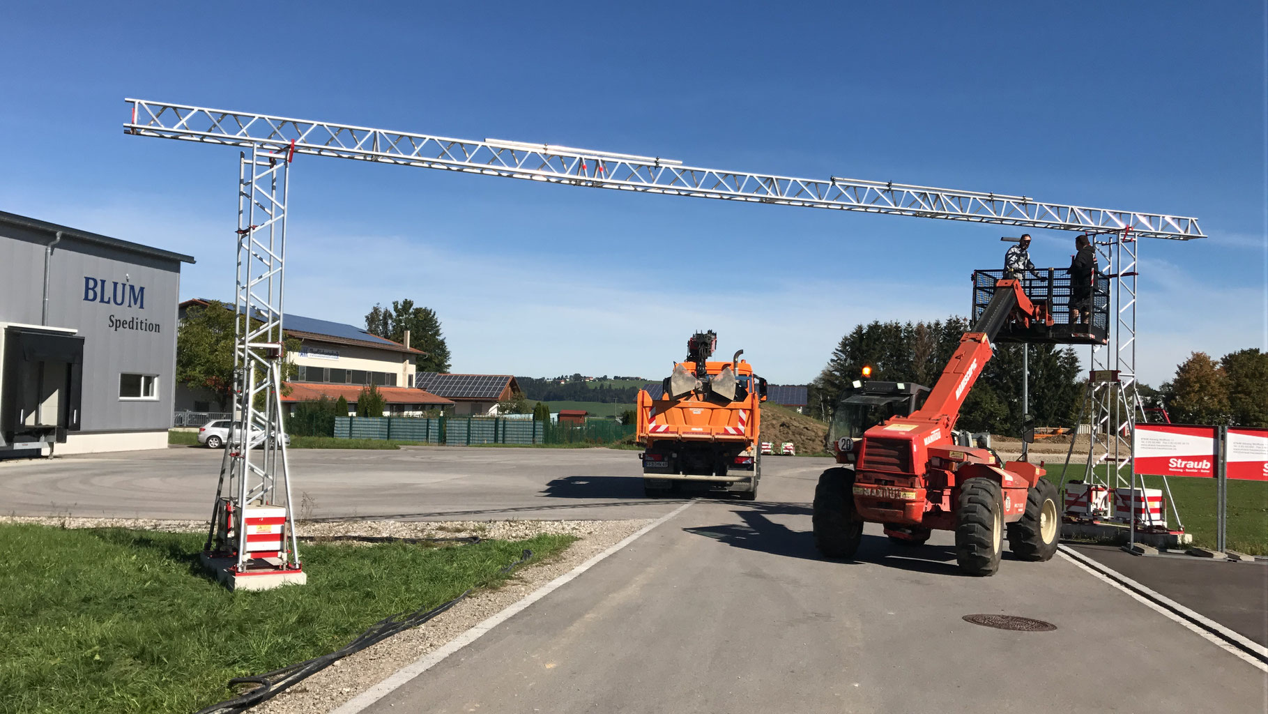Baustrom Kabelbrucken Trafostationen Baustrom Muenchen