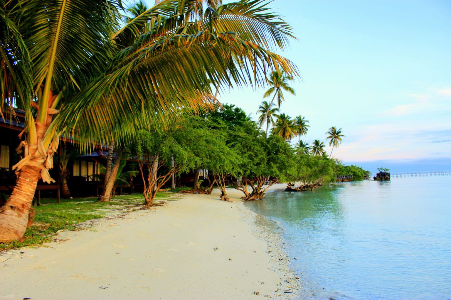 Bakungan Island Resort Bakungan Island Resort