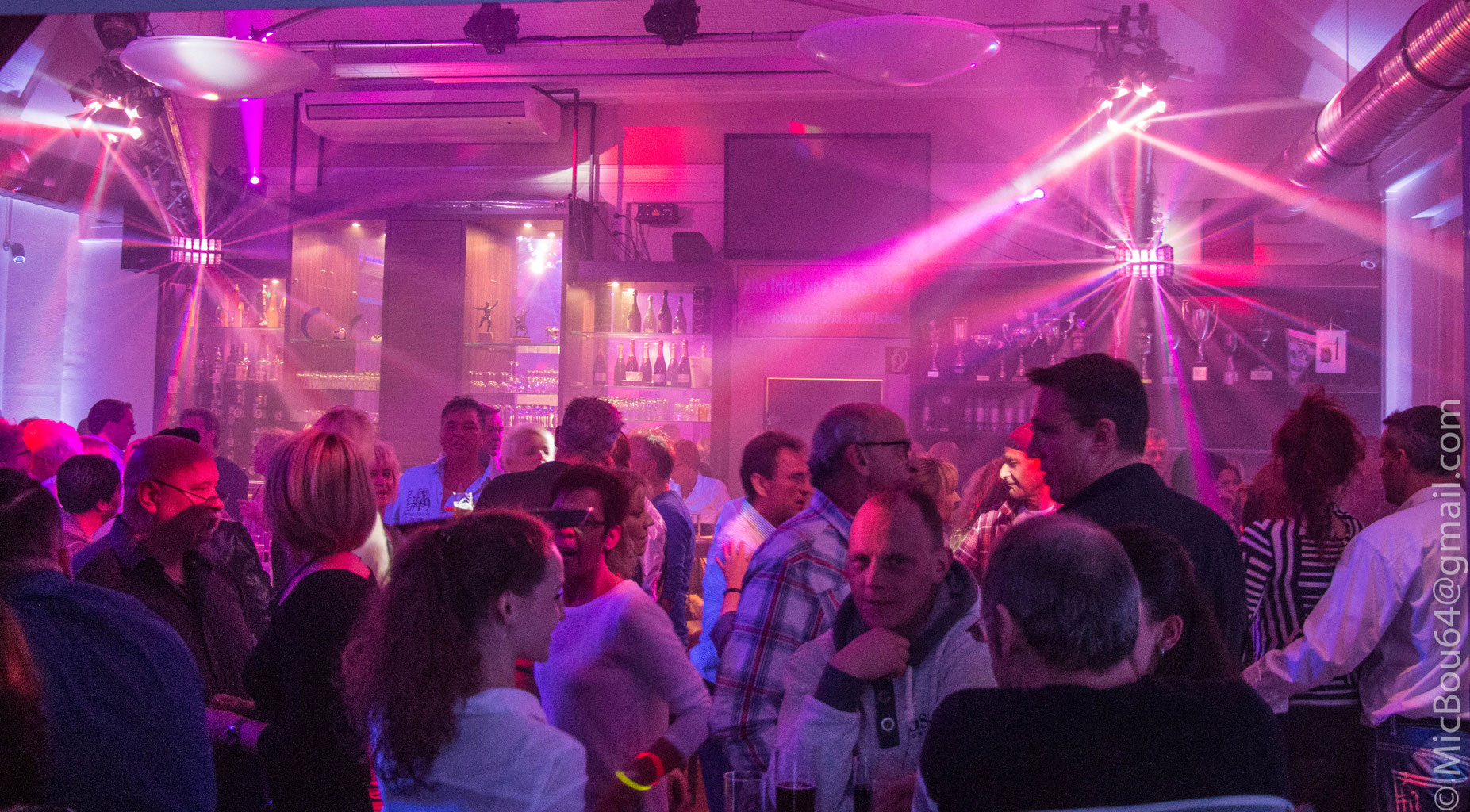 Event: Fox- & Schlagerparty im Clubhaus VfR Fischeln - derknipser64s  Webseite!