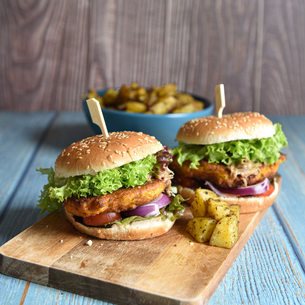 Falafel Burger. Mit würzigen Ofenkartoffeln. - mix dich glücklich ...