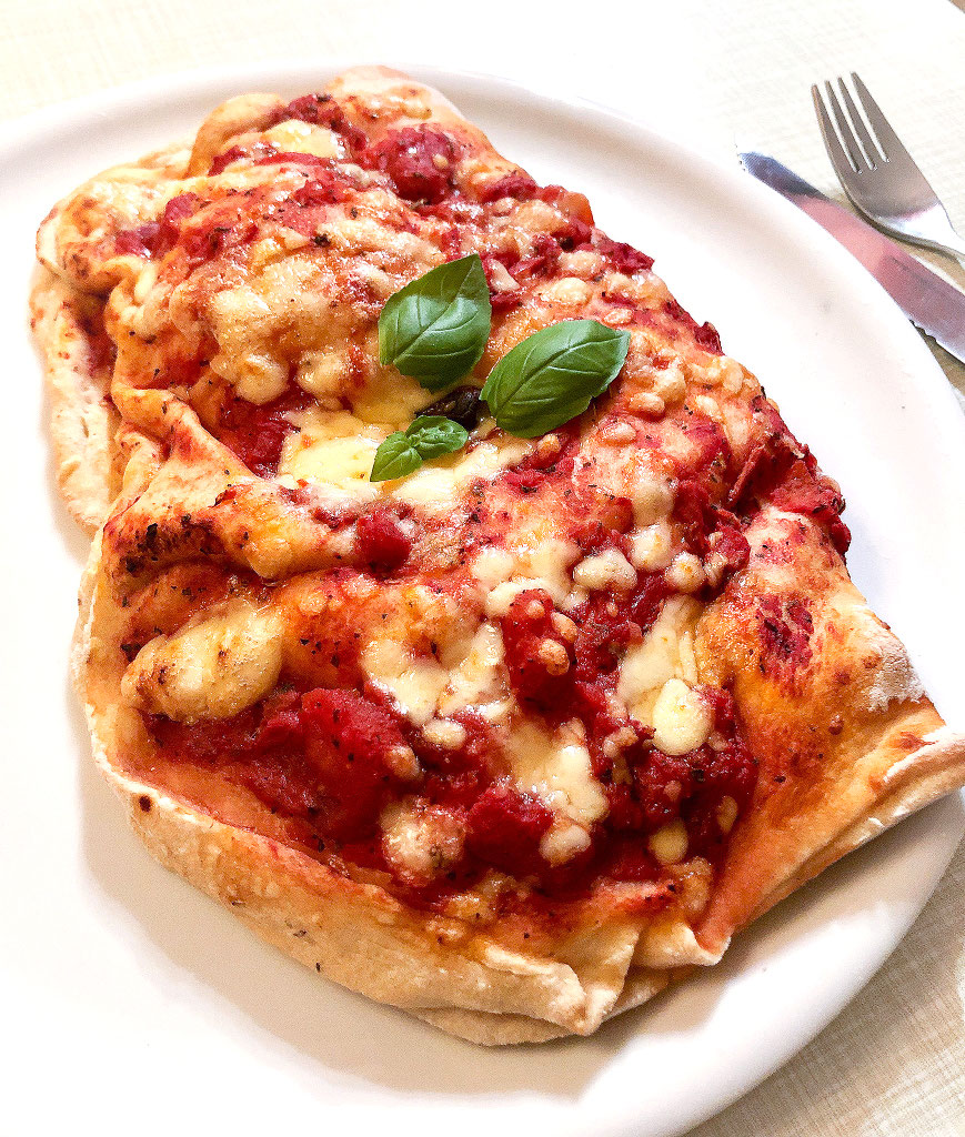 Pizza Calzone. Sooo gut! mix dich glücklich (ThermomixRezepte)