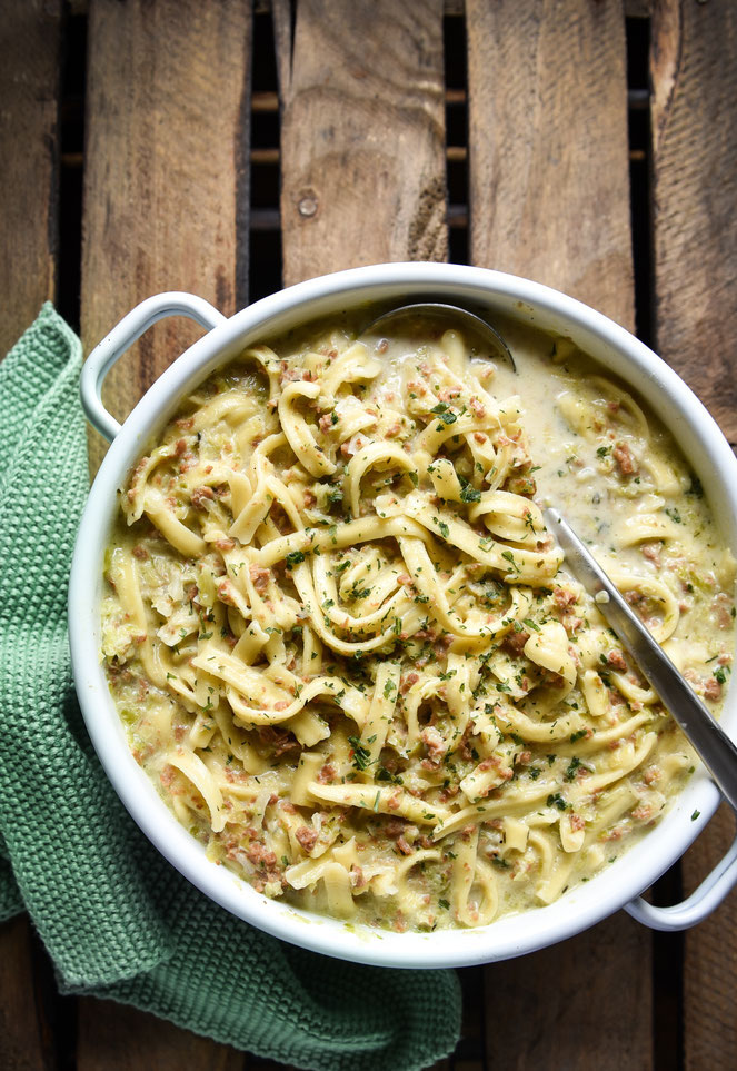 Spätzle-Topf mit Rahm-Wirsing