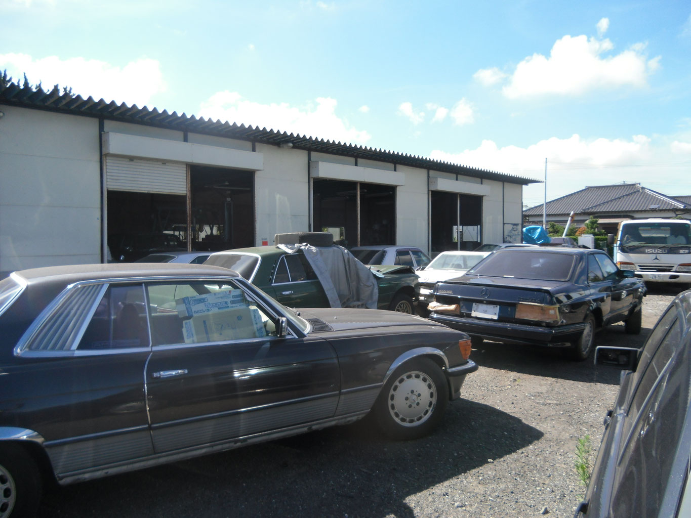 ベンツ-オールドタイマー部品販売―113用中古へツト各種販売