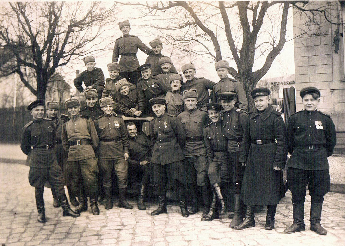 Als Die Russen Kamen 75 Jahre Kriegsende Www altglienicke24 de