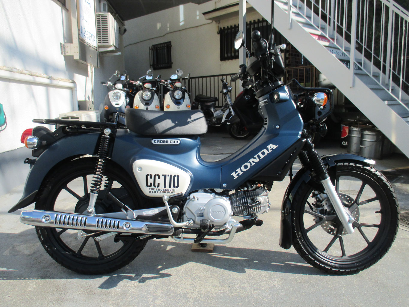 【美品】クロスカブ 110 ja60 フロントフェンダー プコブルー クロスカブ110 JA60 プコブルー クロスカブ110JA60プコブルー