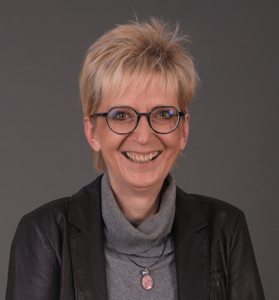 Uber Mich Conny Nagel Astrologie Beratung Und Horoskope 