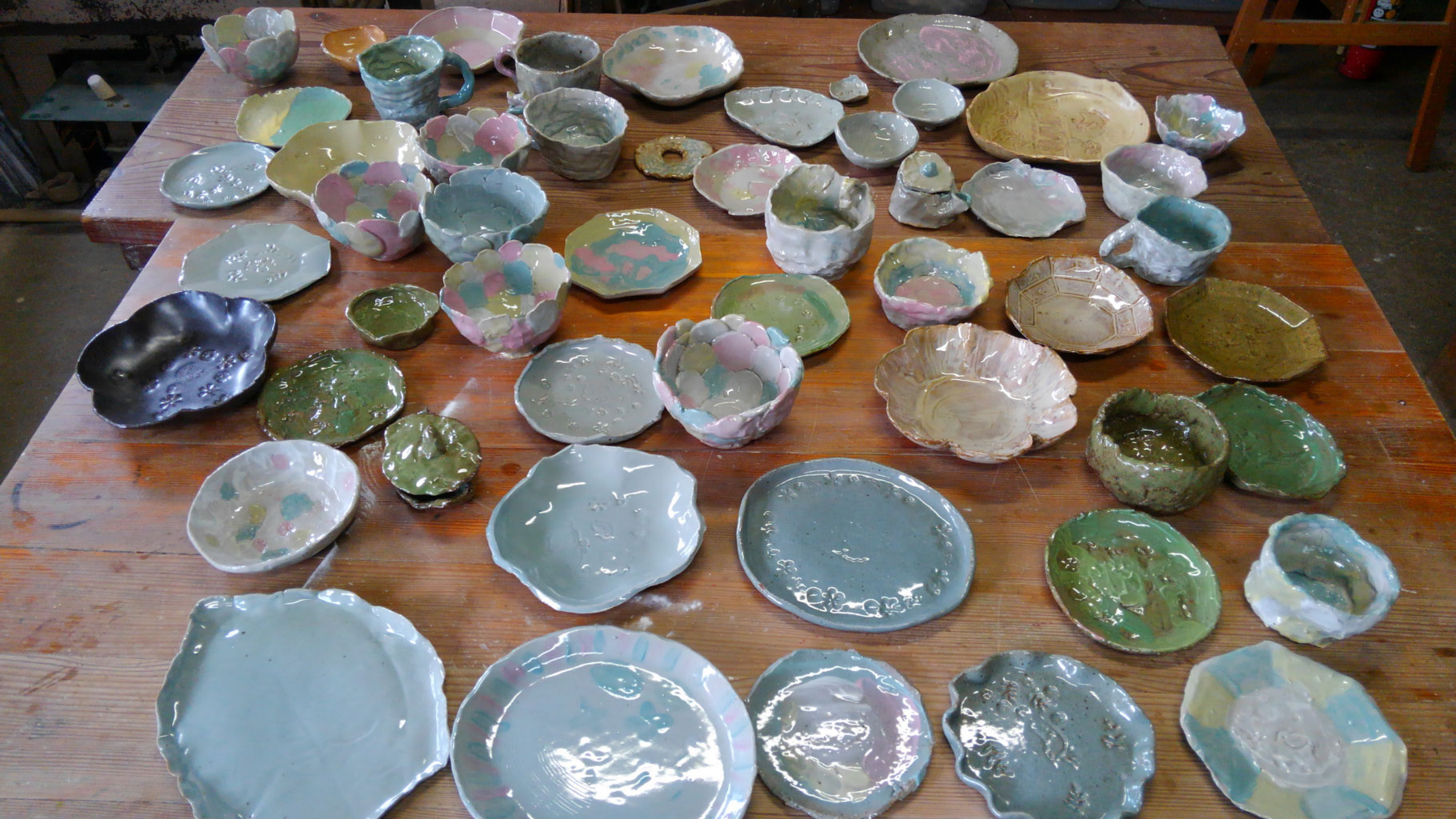 こどもの陶芸教室 作品お渡し完了 陶芸教室と陶芸作品の販売 犬 猫の絵皿オーダーメイド