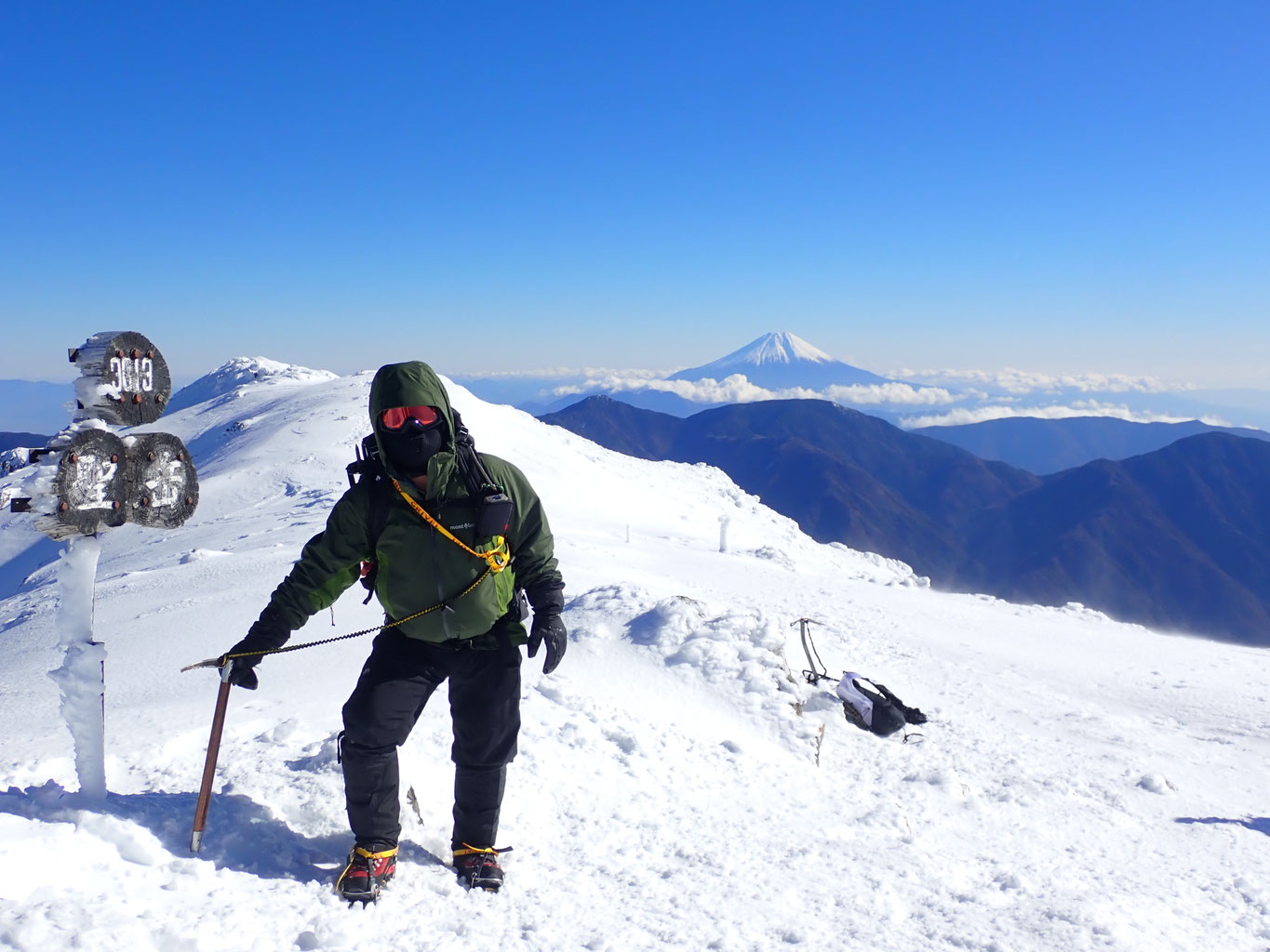 スキー、登山 さとっぺ】2023 チトカニウシ山 バックカントリー山スキー 南西斜面を
