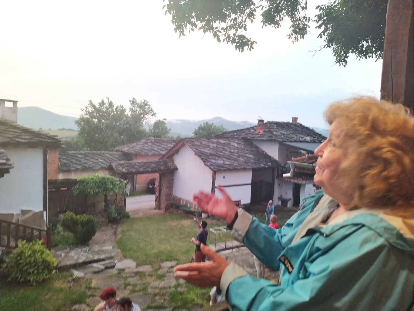 石彫刻・石モニュメント・胸像制作 - 石の彫刻 浅賀正治公式サイト