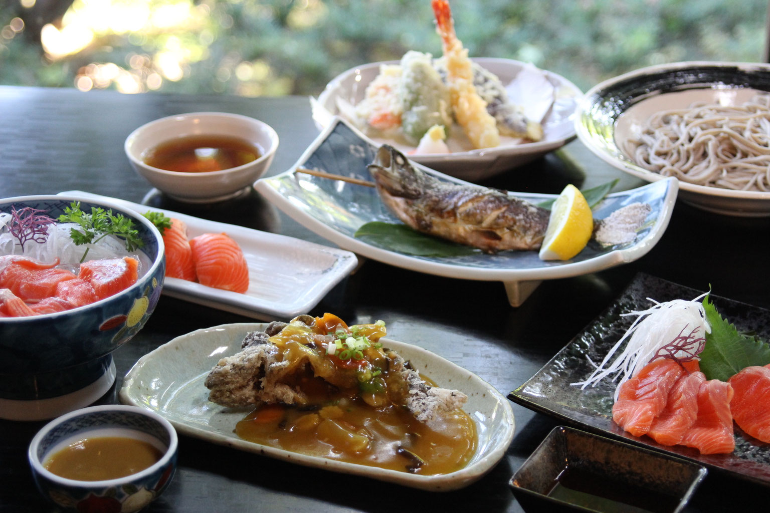 セットメニュー - 蕎麦とにじます料理 松久園(北海道・芽室町)