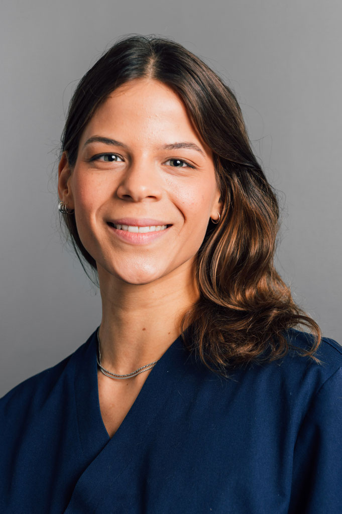 Zahnmedizin Zahnarzt Berlin Mitte Kompetenzzentrum Fur Zahnimplantate Berlin Mitte Dr Gutsche Zahnarzt Oralchirurg