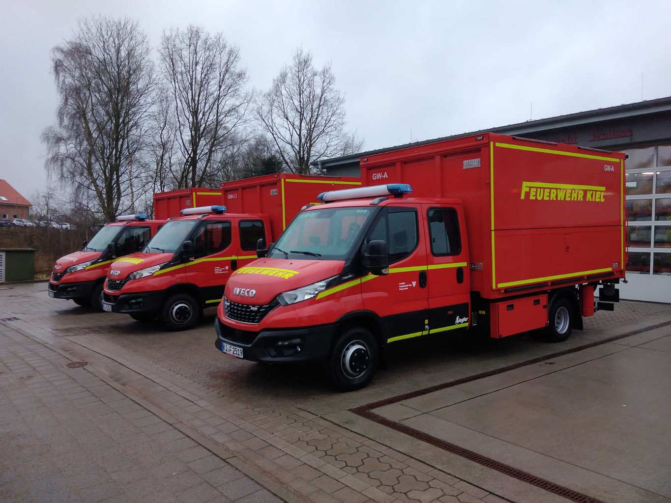 Indienststellung Eines Neuen Geratewagens Fur Die Atemschutzlogistik Freiwillige Feuerwehr Kiel Wellsee
