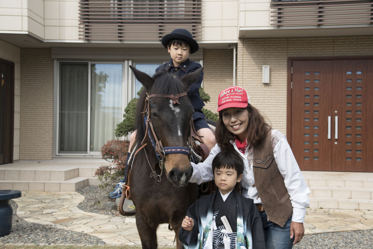 乗馬セット マリヤの出張サービス - 東京でホーストレッキング 馬カフェ マリヤの風