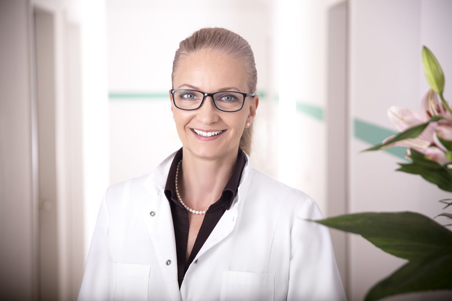 Dr.med. Renate Faller-jurasic Fachärztin F. Allgemeinmedizin Unser Praxisteam - Praxis für Schmerzmedizin und Neurologie im Zentrum