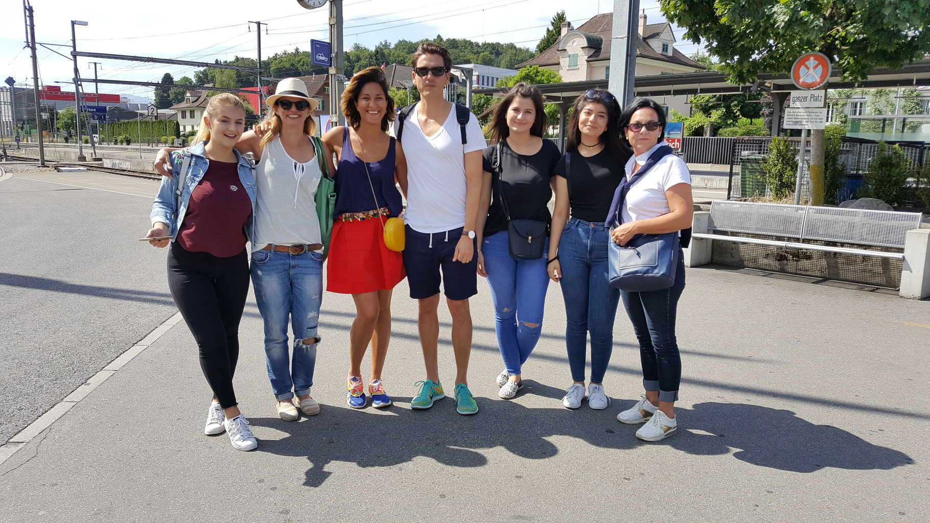 Ihr Team Von Der Zahnarztpraxis Opfikon Glattbrugg Zahnarzt Opfikon Glattbrugg Khandanpour Reckzeh