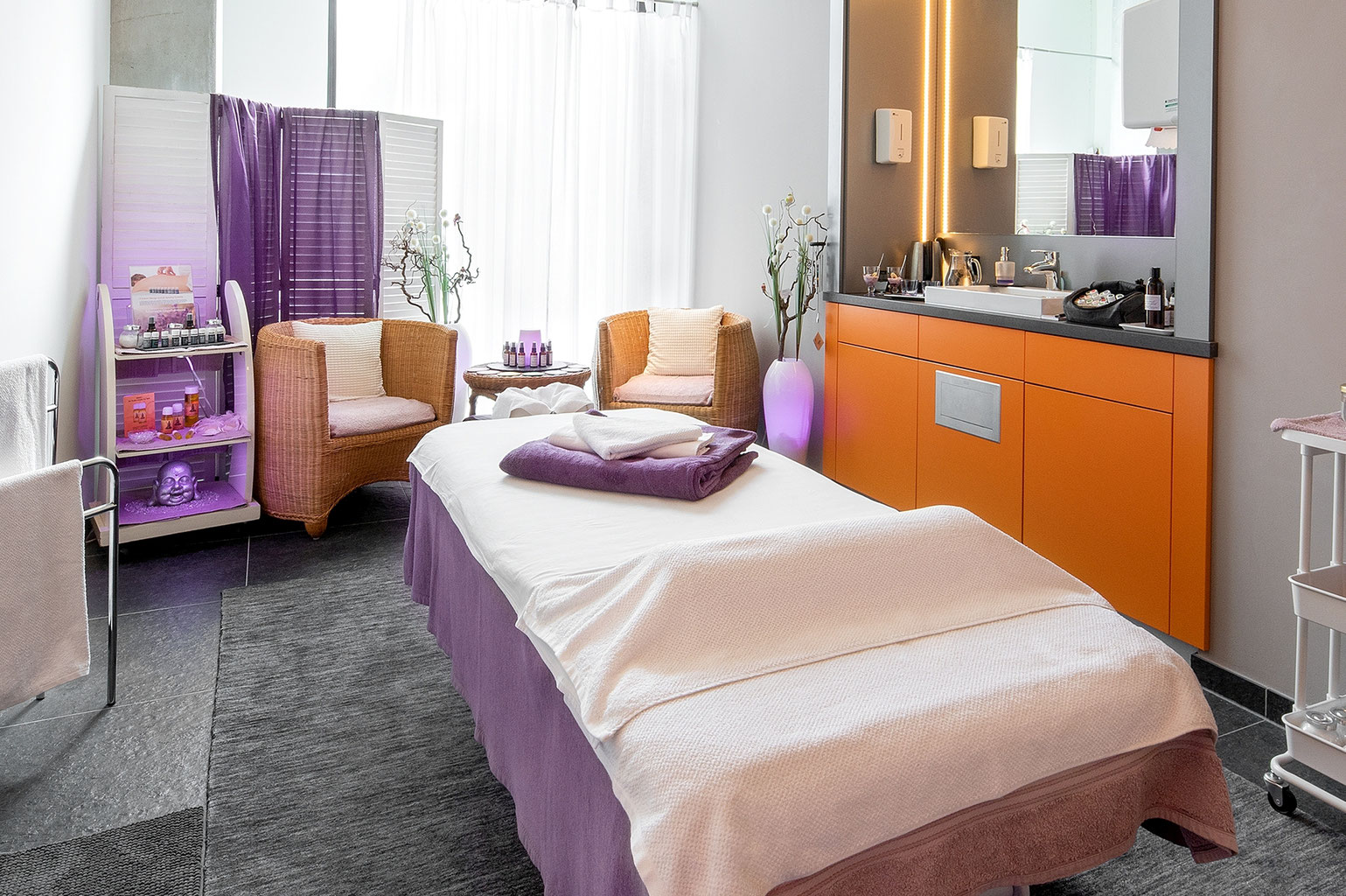 Praxis für Wellnessmassagen und Entspannung im body+soul Center München Nord balancekoerper Praxis für Wellnessmassagen und Entspannung im body+soul Center München Nord balancekoerper